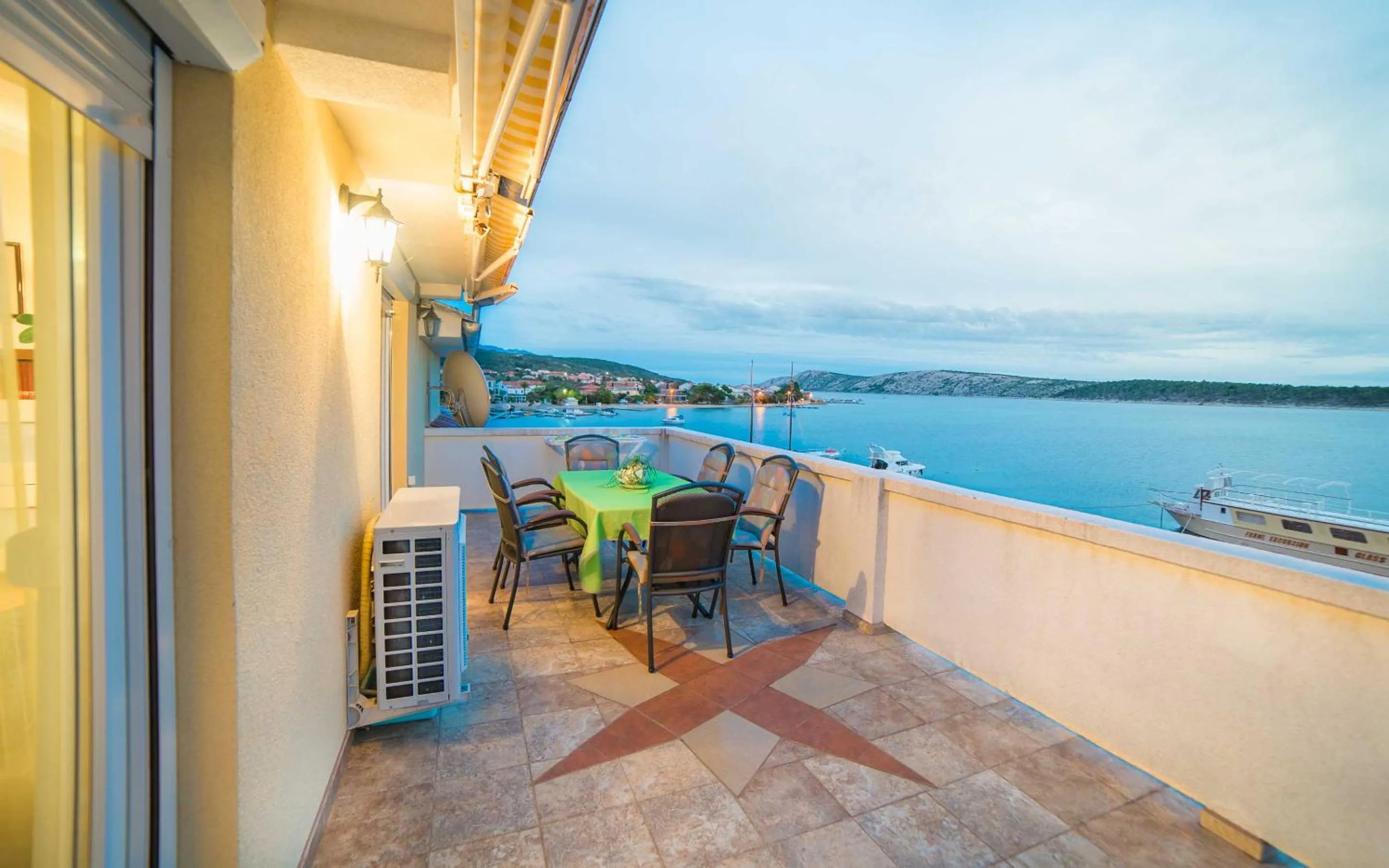 Balcony/Terrace in Captain's Apartment