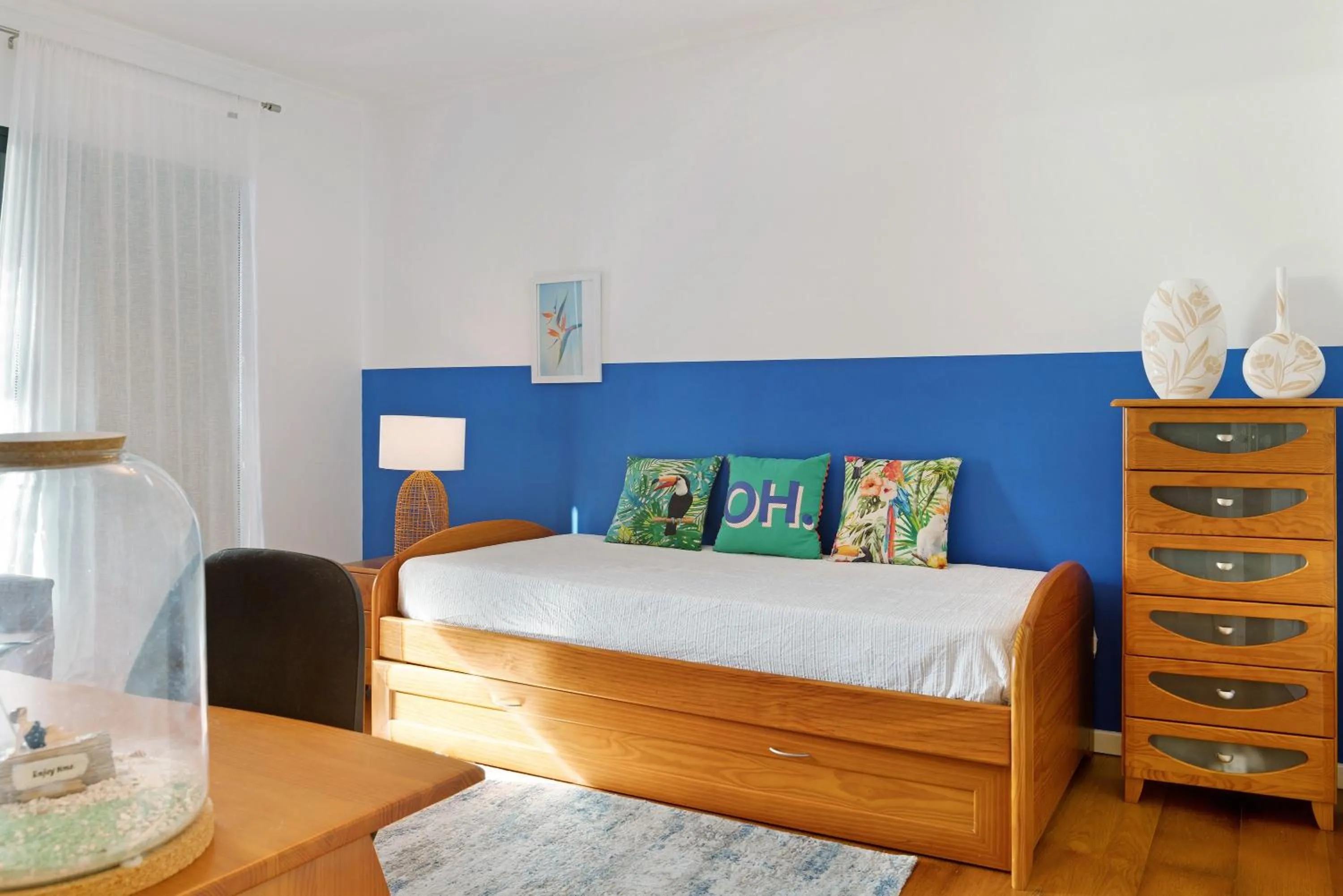 Living room, Bed in Luzias Apartment