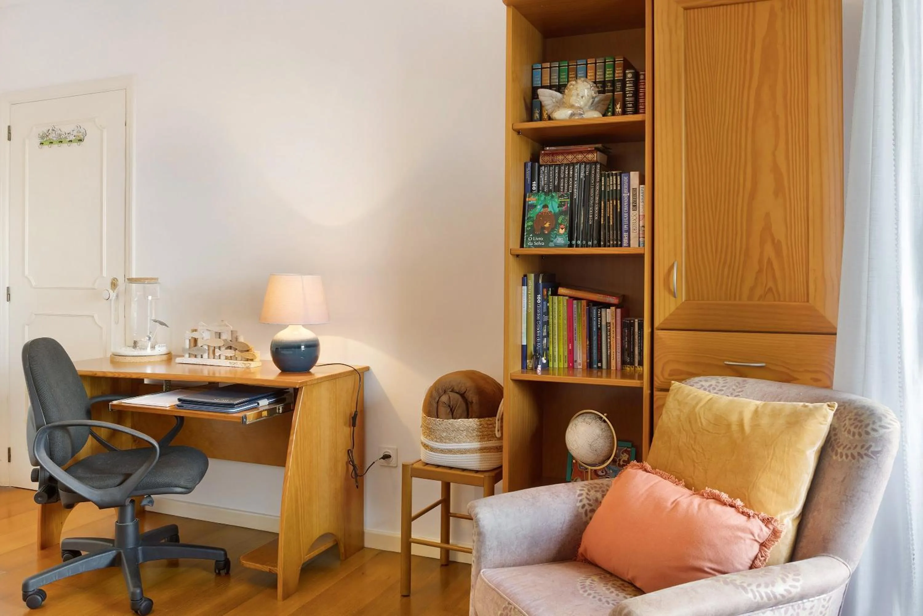 Property building in Luzias Apartment