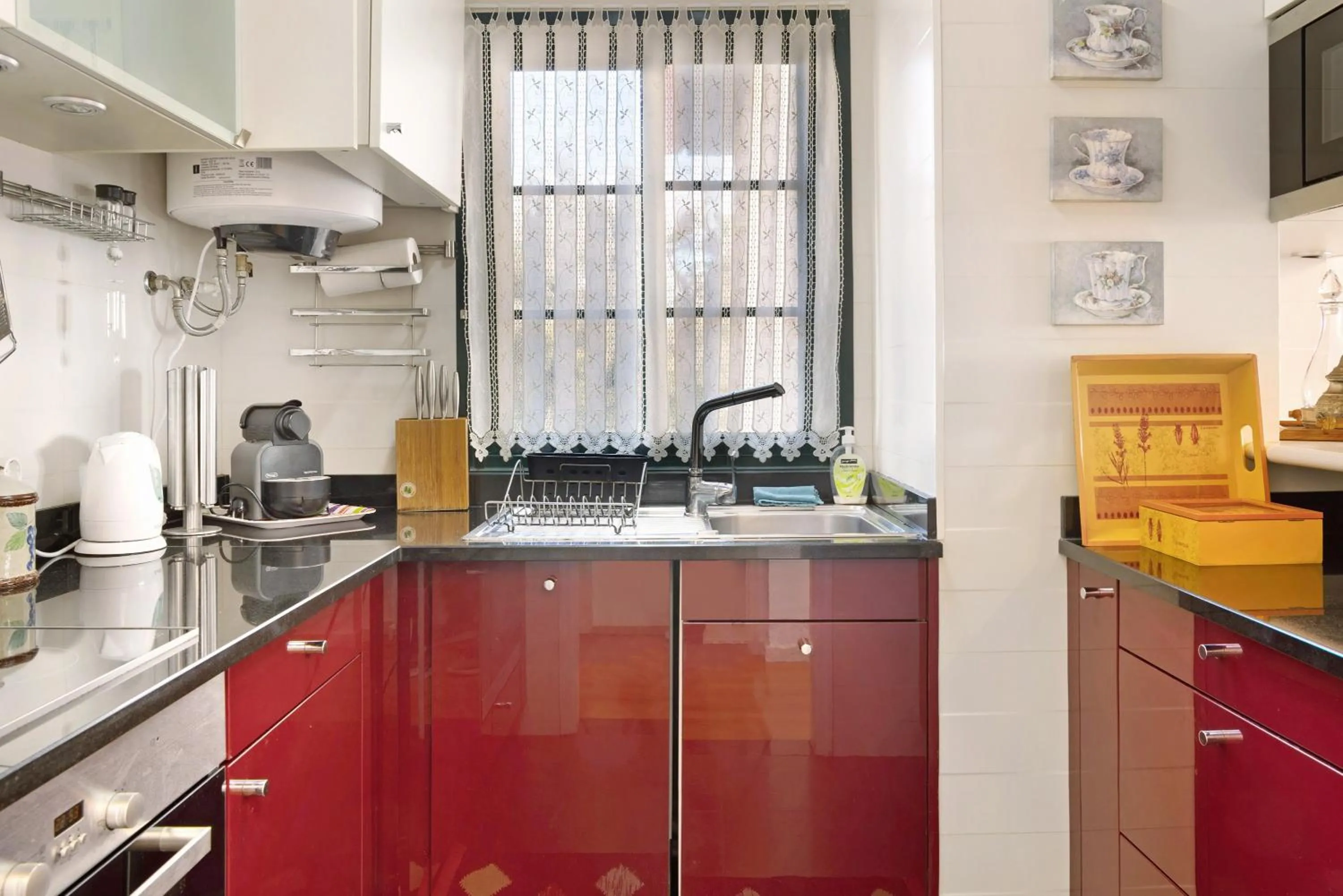 Kitchen or kitchenette in Luzias Apartment