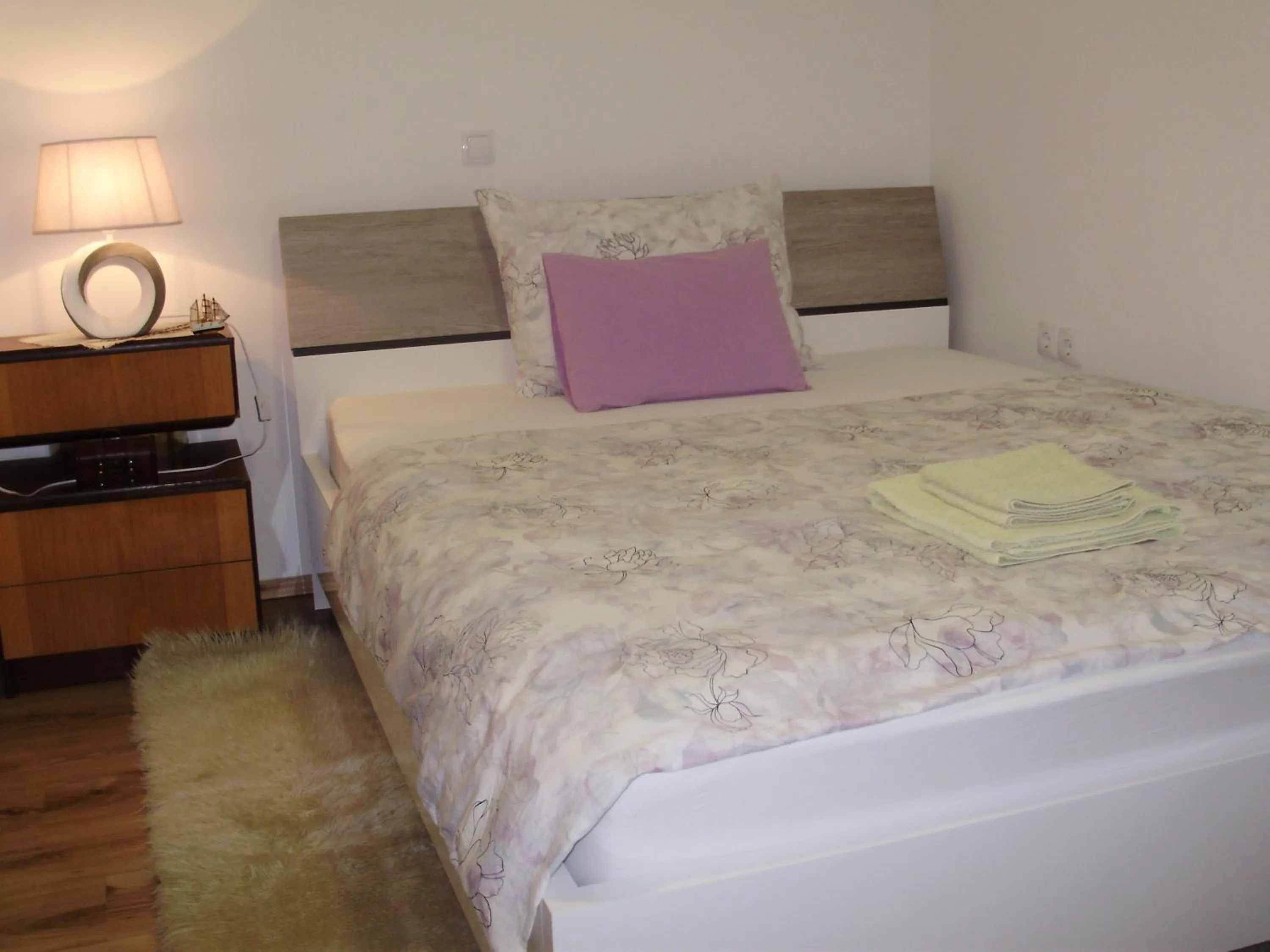 Bedroom, Bed in Apartment Maximilian-free parking!!!
