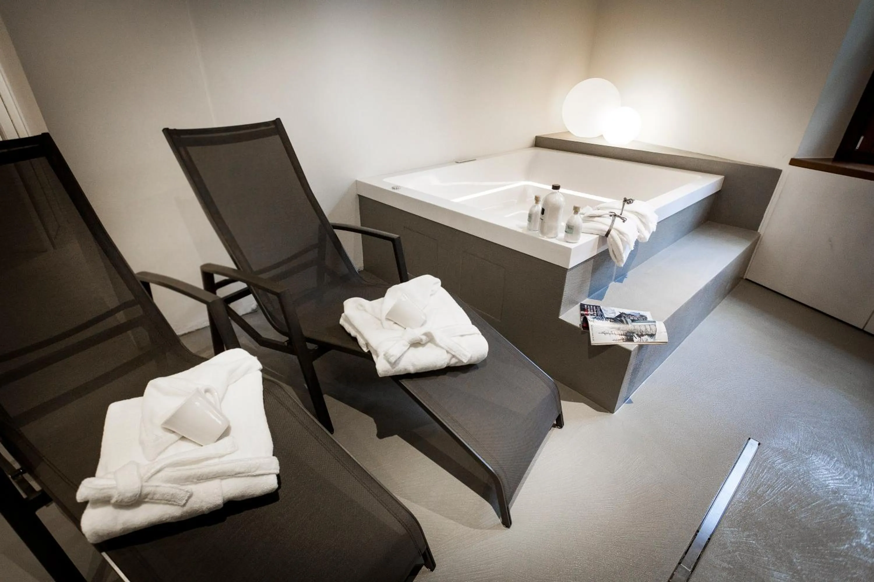 Hot Tub in Casa Alla Lega