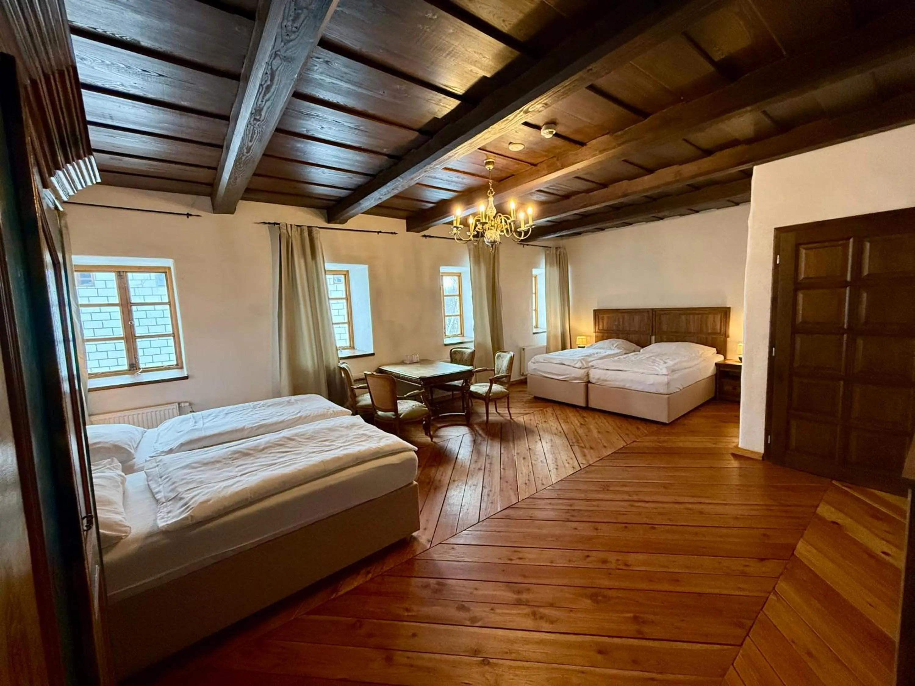 Bed in zámek Kolštejn - hotel Chateau Goldenstein