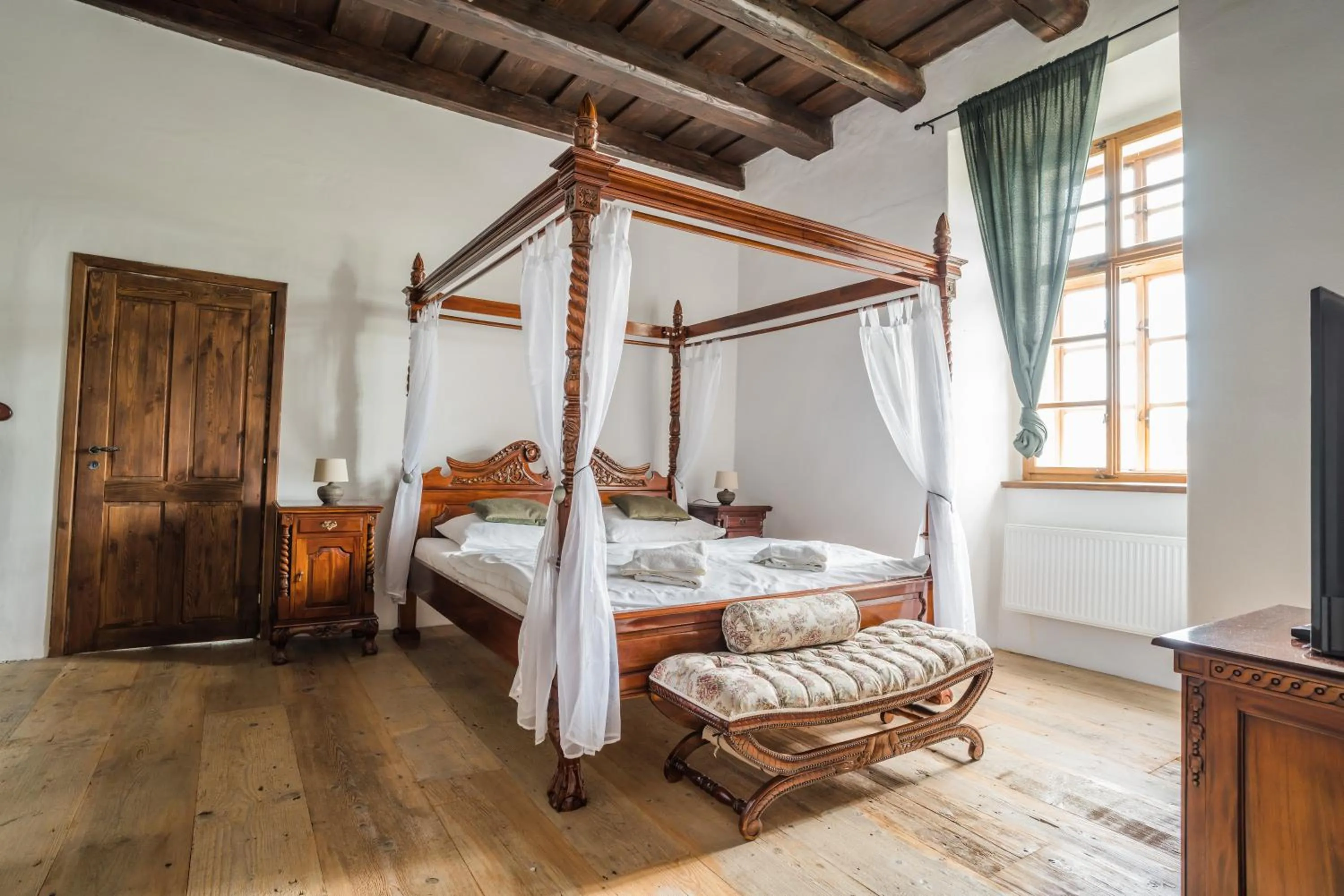 Bed in zámek Kolštejn - hotel Chateau Goldenstein