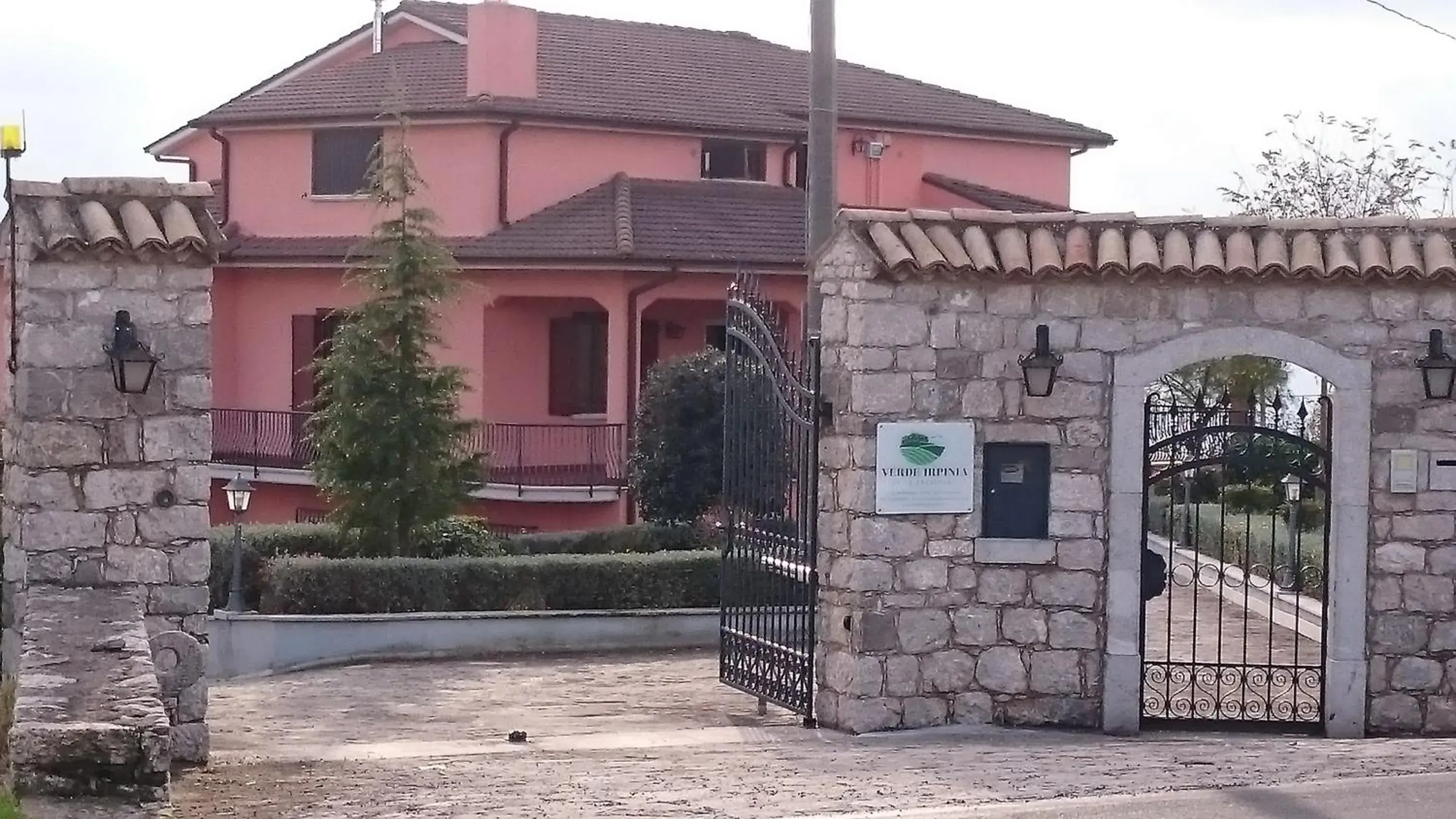 Deluxe Double Room with Balcony in B&B Verde Irpinia Deluxe Double Room with Balcony in B&B Verde Irpinia