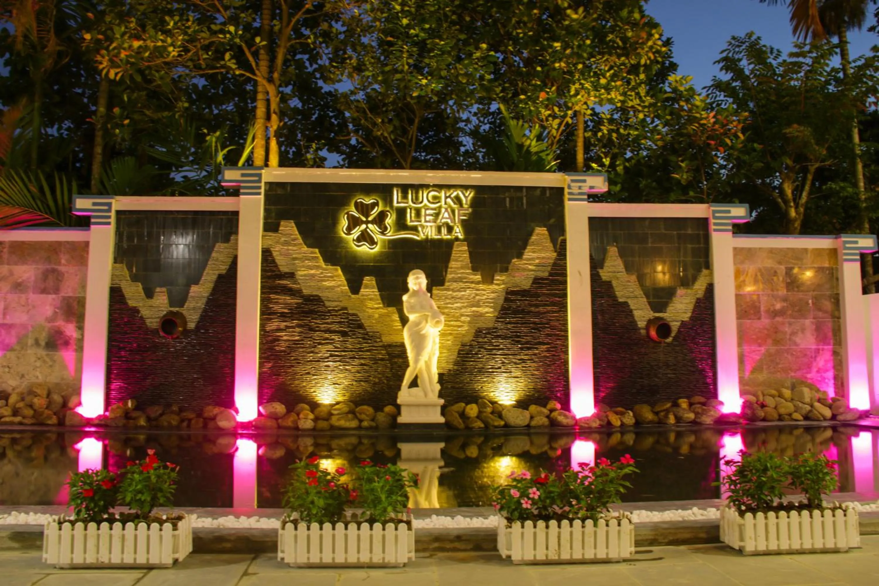Staff in Lucky Leaf Hoian Villa