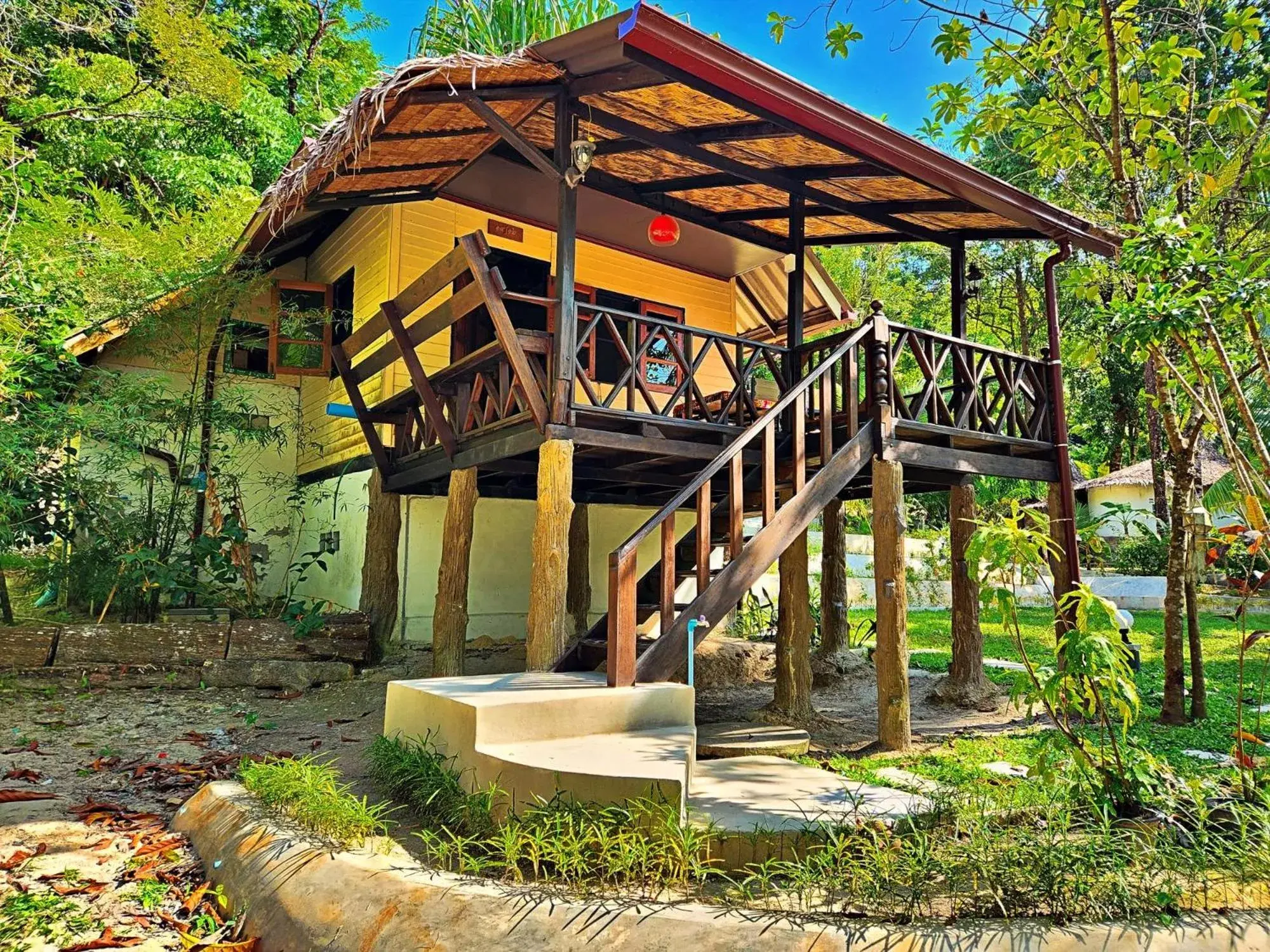 Superior Chalet in Flower Power Farm Village Superior Chalet in Flower Power Farm Village