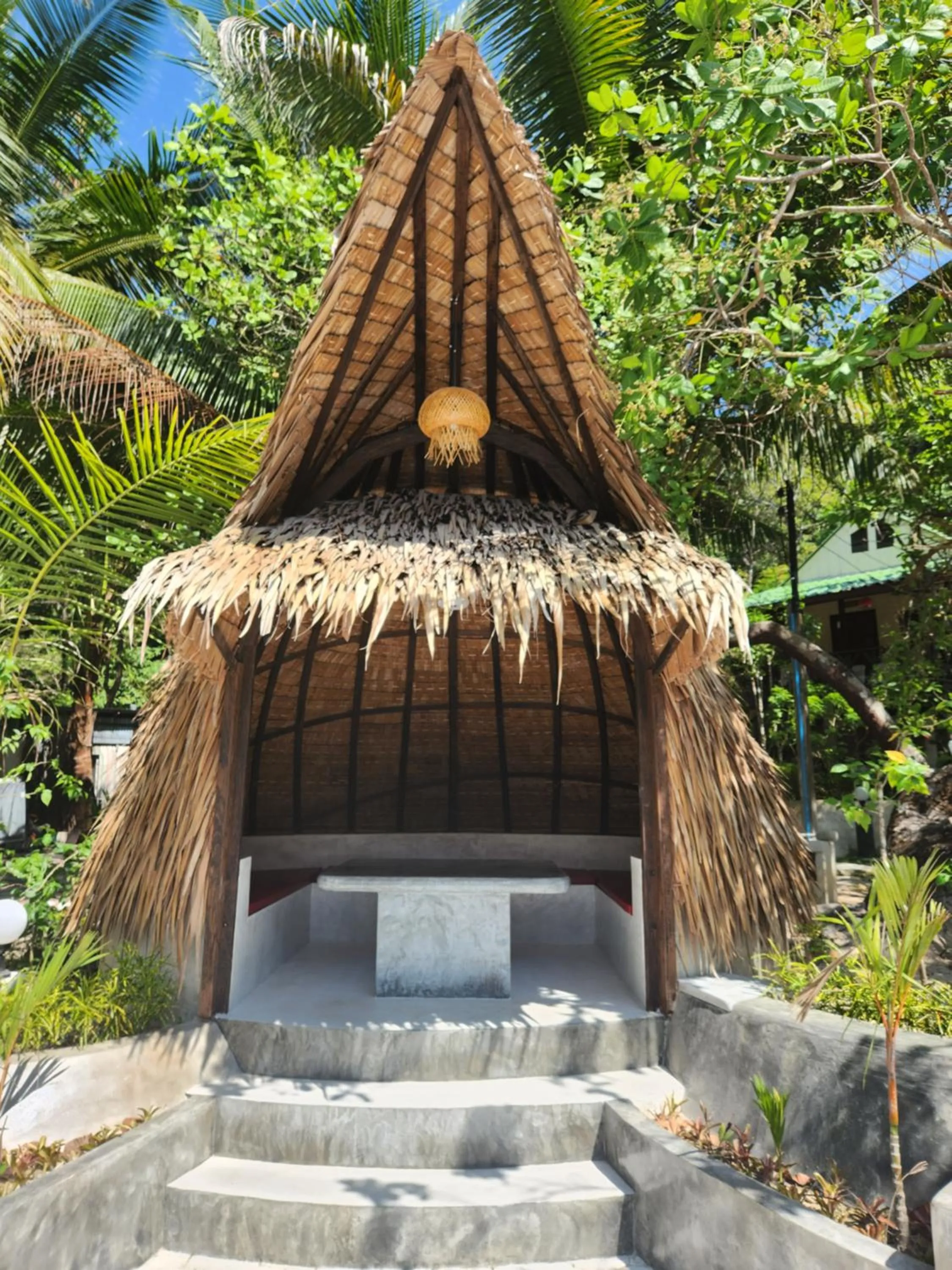 Swimming pool in Flower Power Farm Village