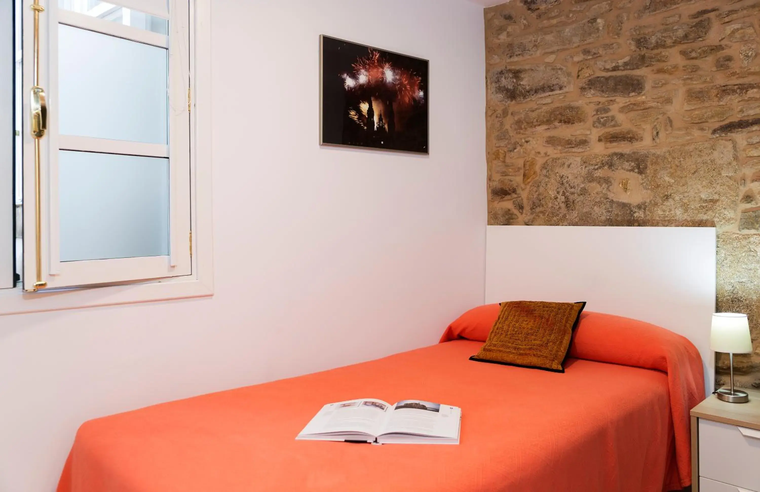 Single Room in Pensión Rua Nova Single Room in Pensión Rua Nova
