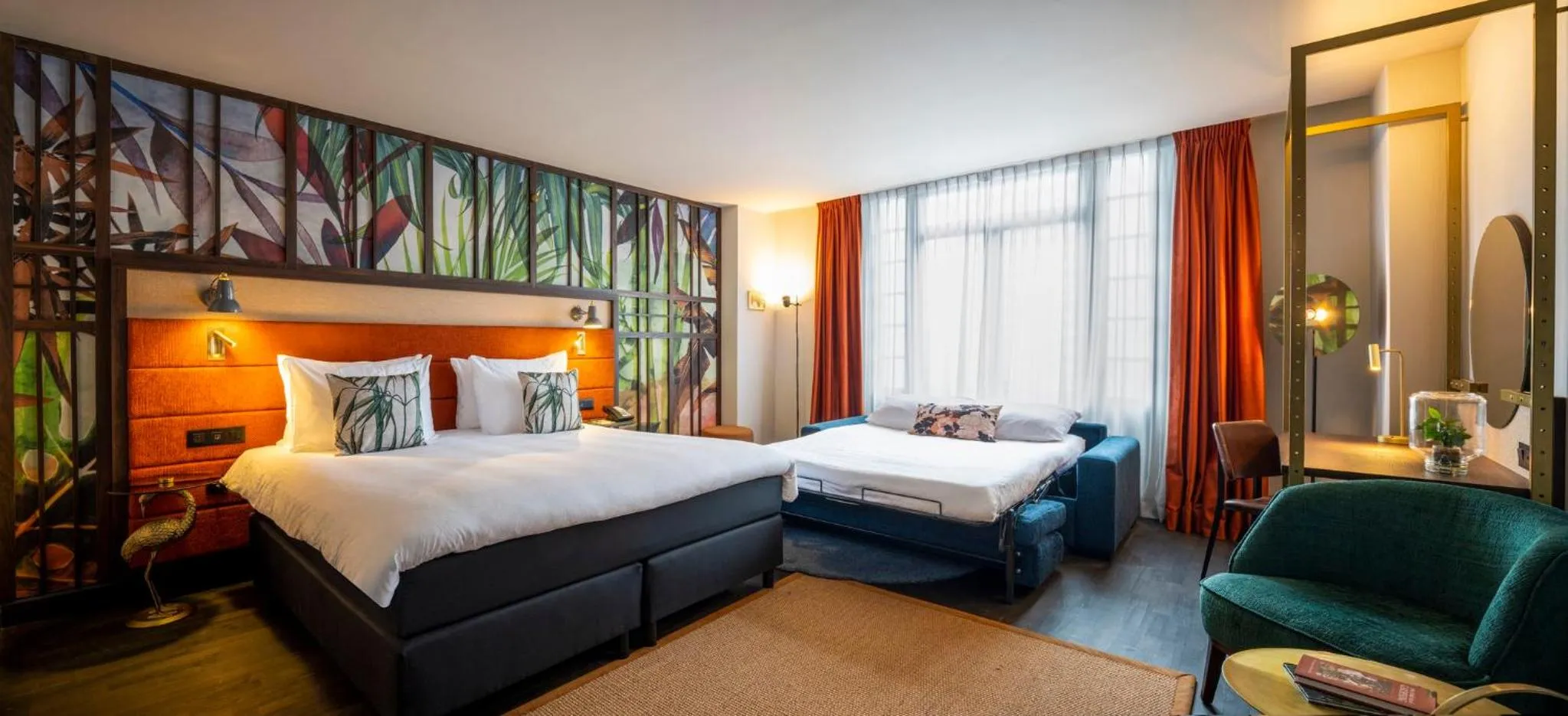 Photo of the whole room, Bed in Hotel Indigo Brussels - City by IHG