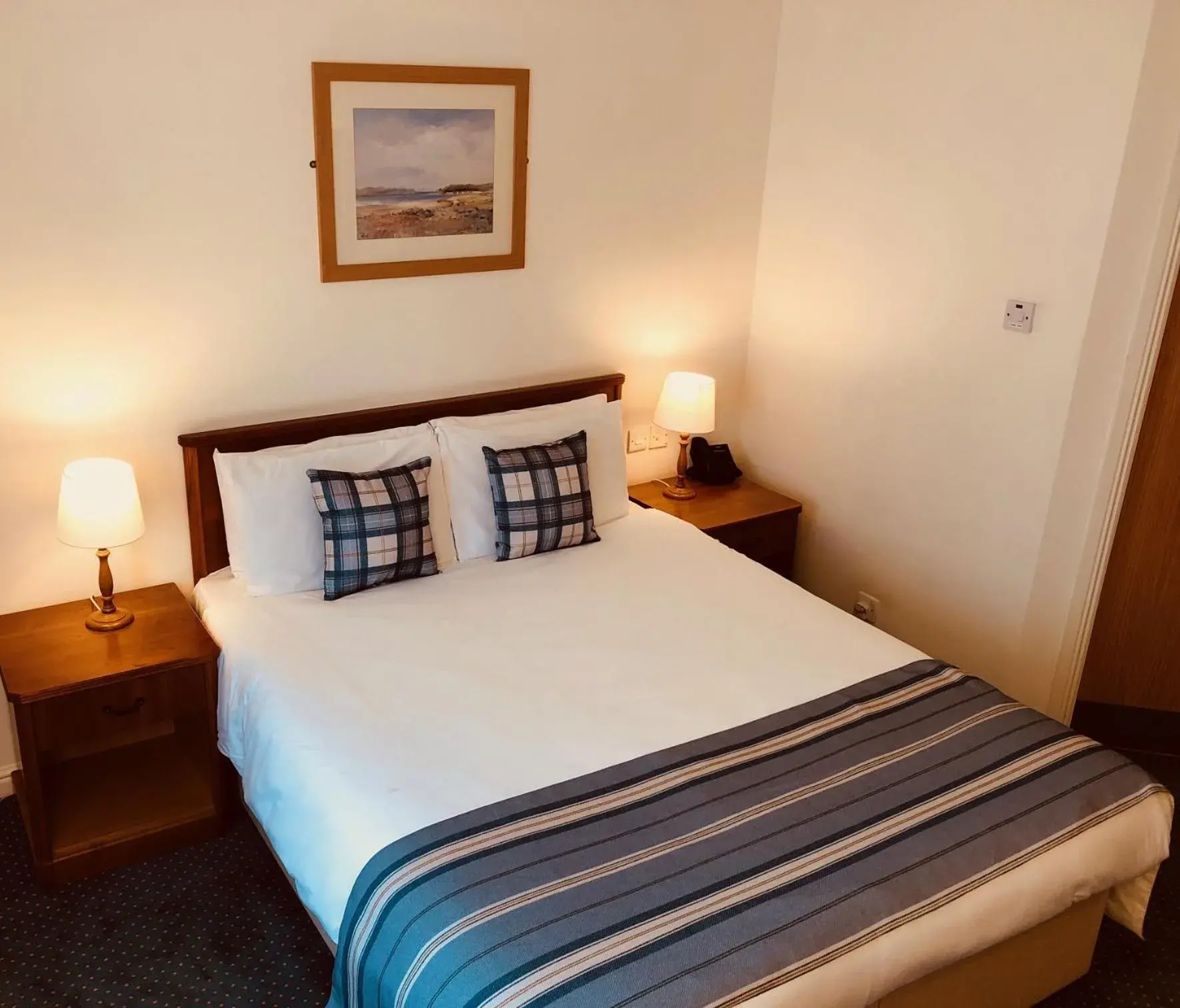 Standard Double Room - single occupancy in Stoneleigh Park Lodge Standard Double Room - single occupancy in Stoneleigh Park Lodge