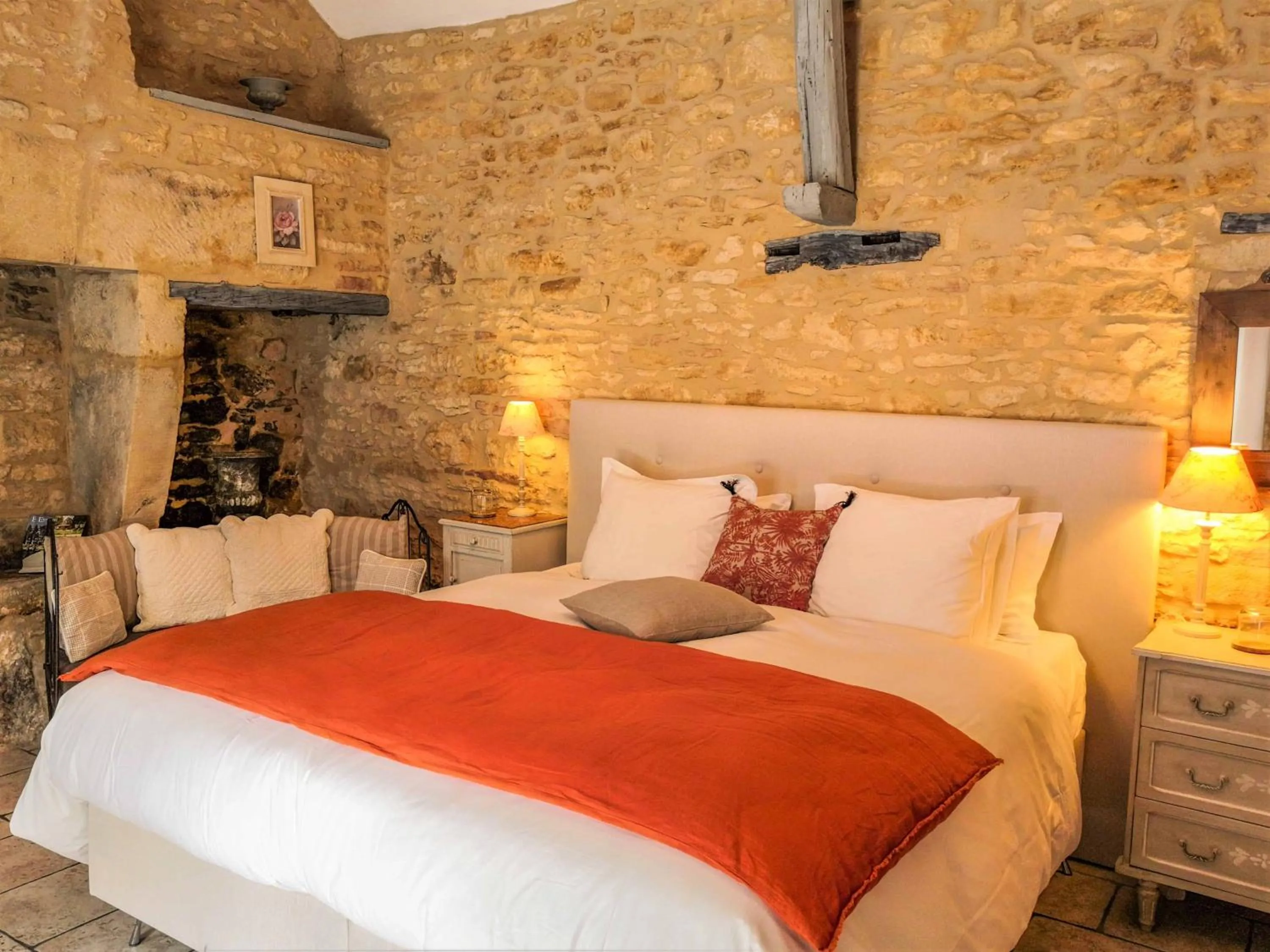 Bed in La Closerie de Sarlat Maison d hôtes de charme