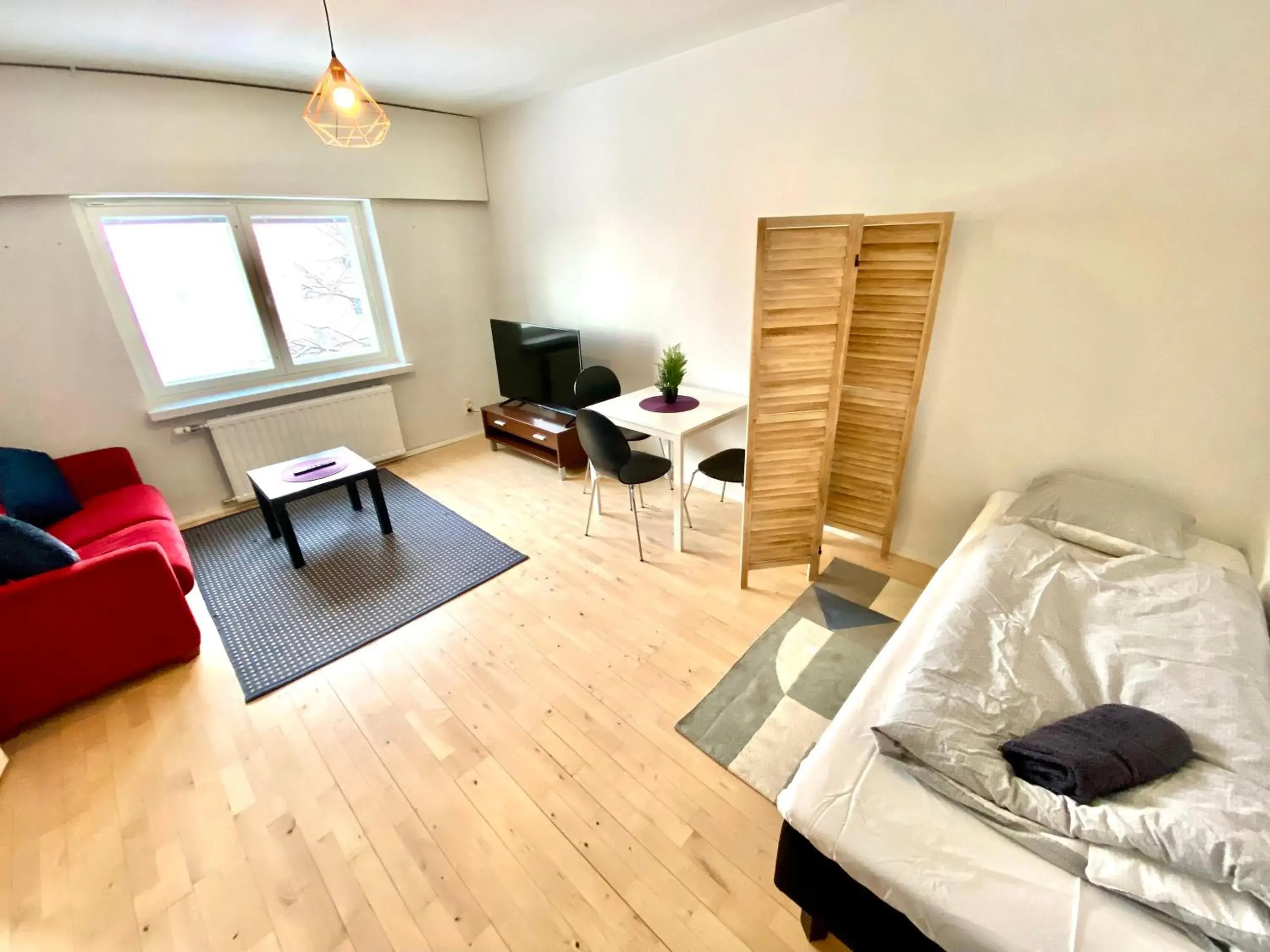 Triple Room with Shower in DP Apartments Vaasa Triple Room with Shower in DP Apartments Vaasa