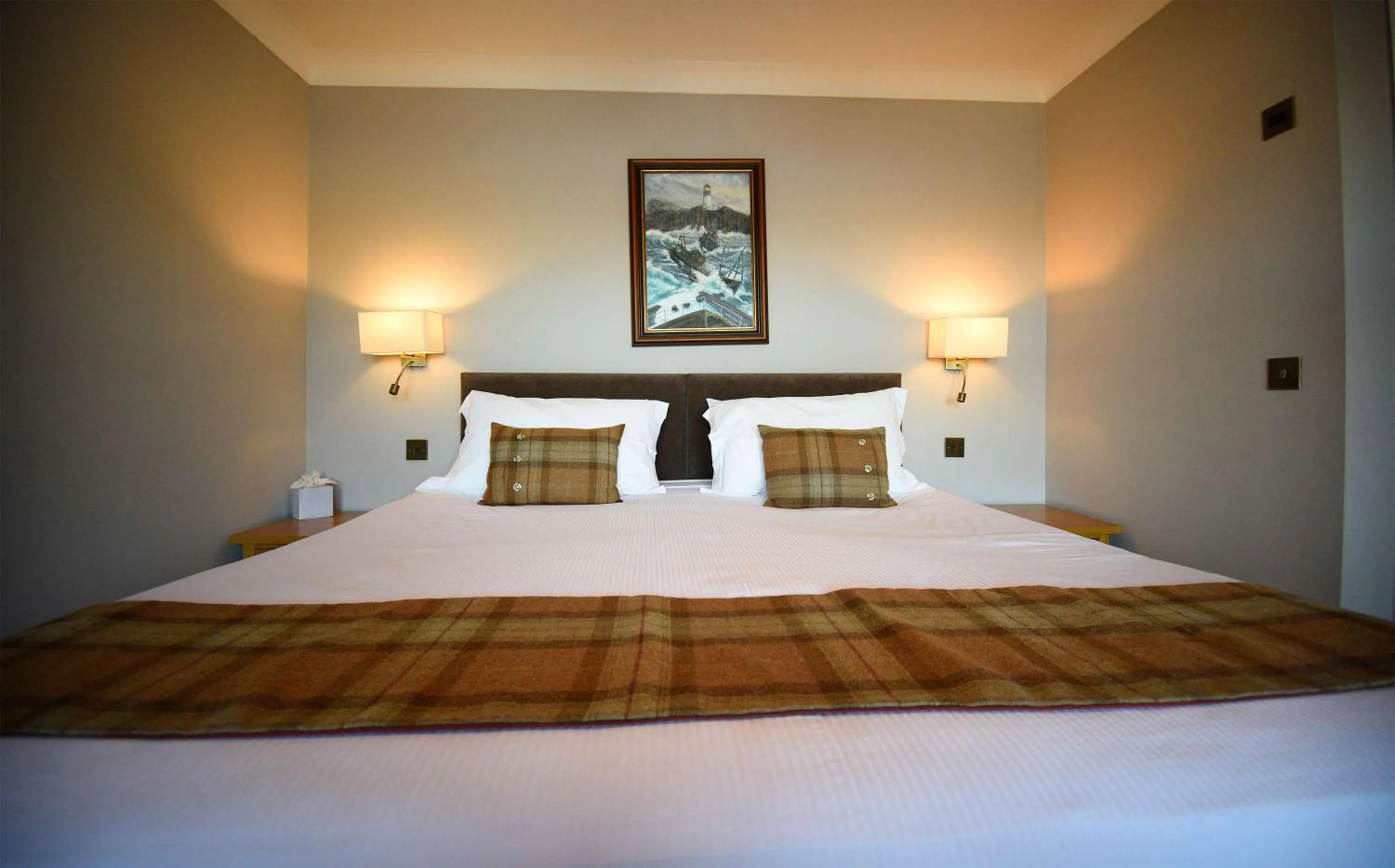 Bedroom, Bed in Heatherfield House B&B