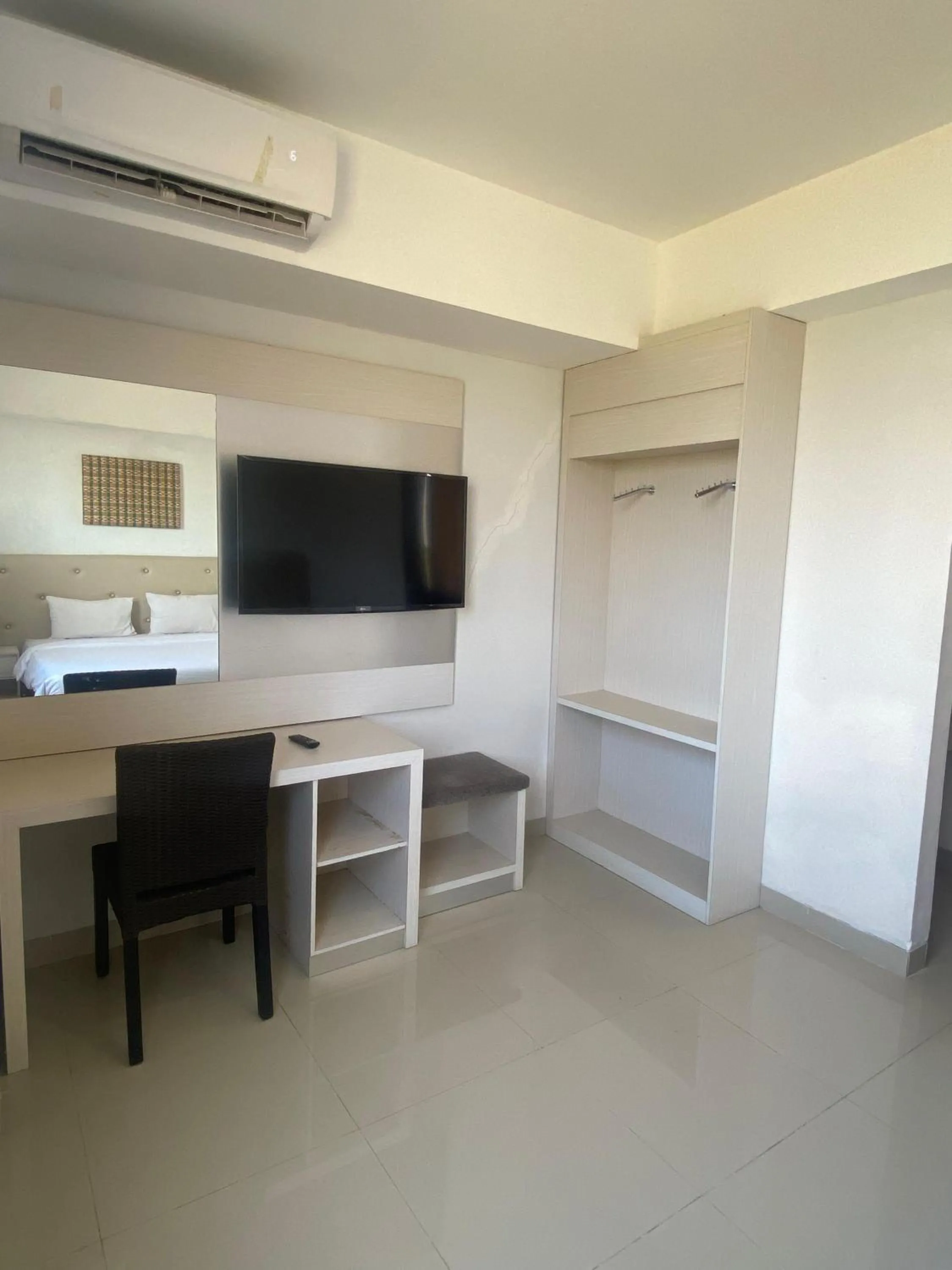 TV and multimedia in Liberta Hotel Grand Sayang Makassar