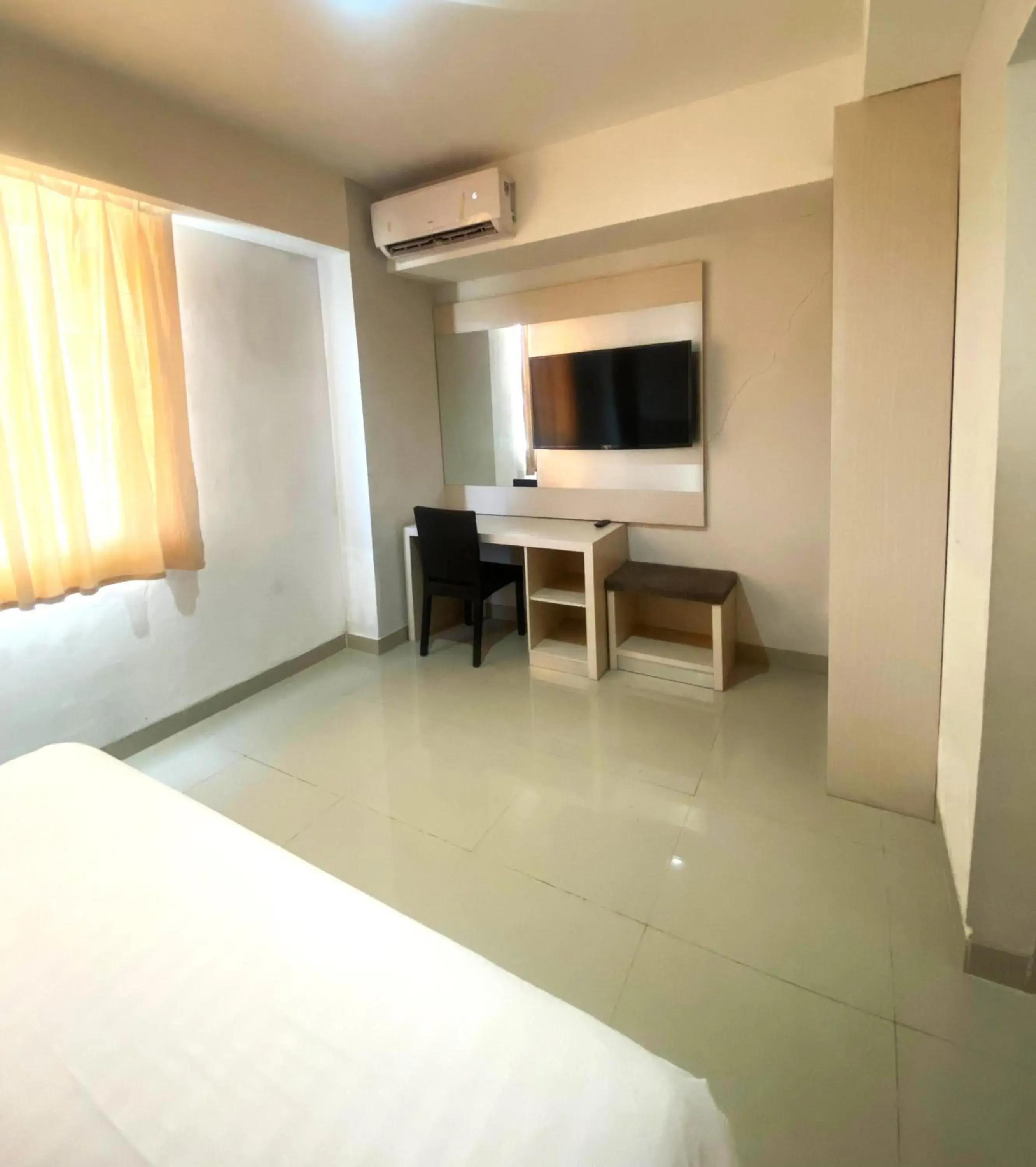 Deluxe Room in Liberta Hotel Grand Sayang Makassar Deluxe Room in Liberta Hotel Grand Sayang Makassar