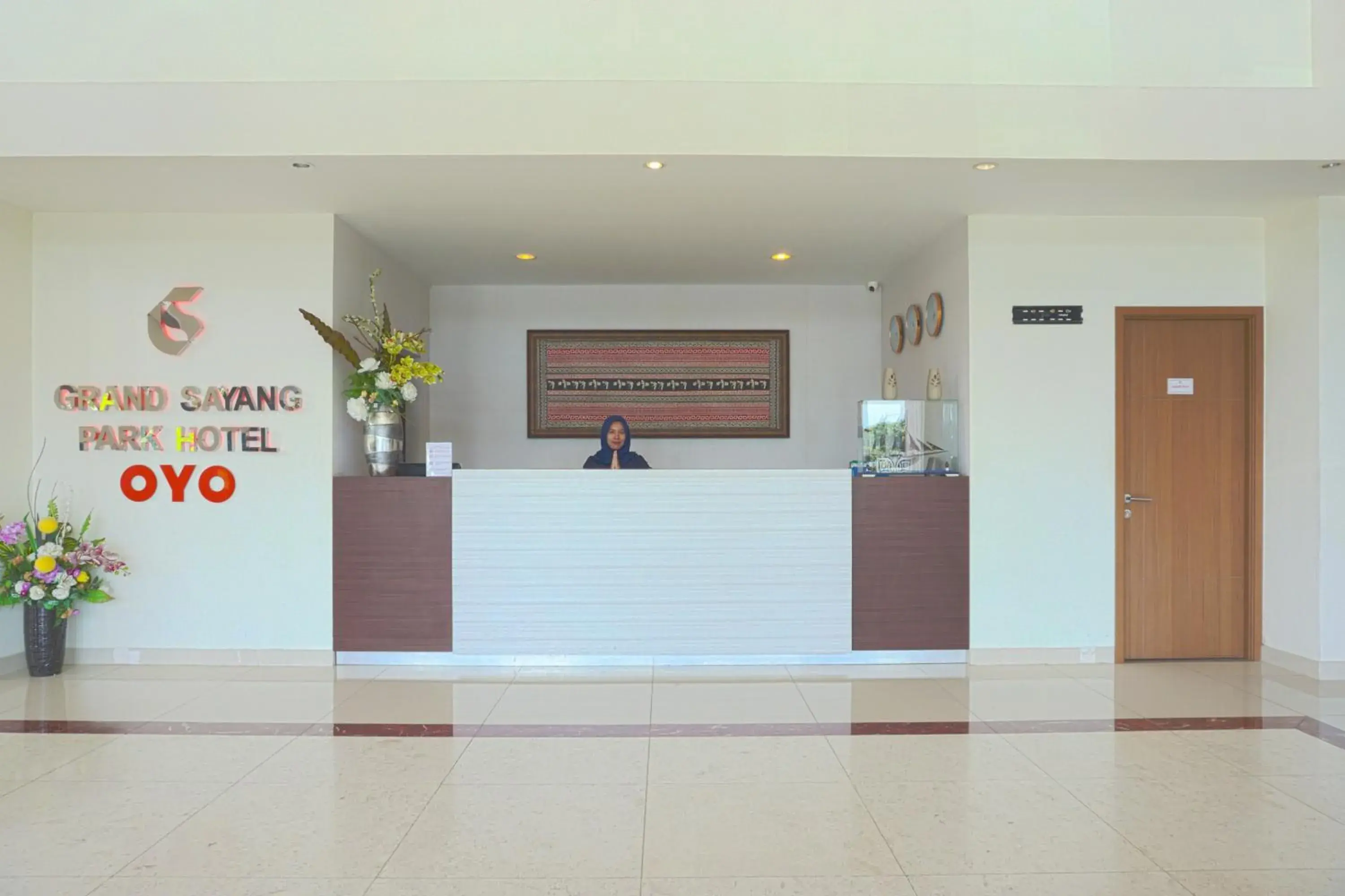 Lobby or reception in Liberta Hotel Grand Sayang Makassar Lobby or reception in Liberta Hotel Grand Sayang Makassar