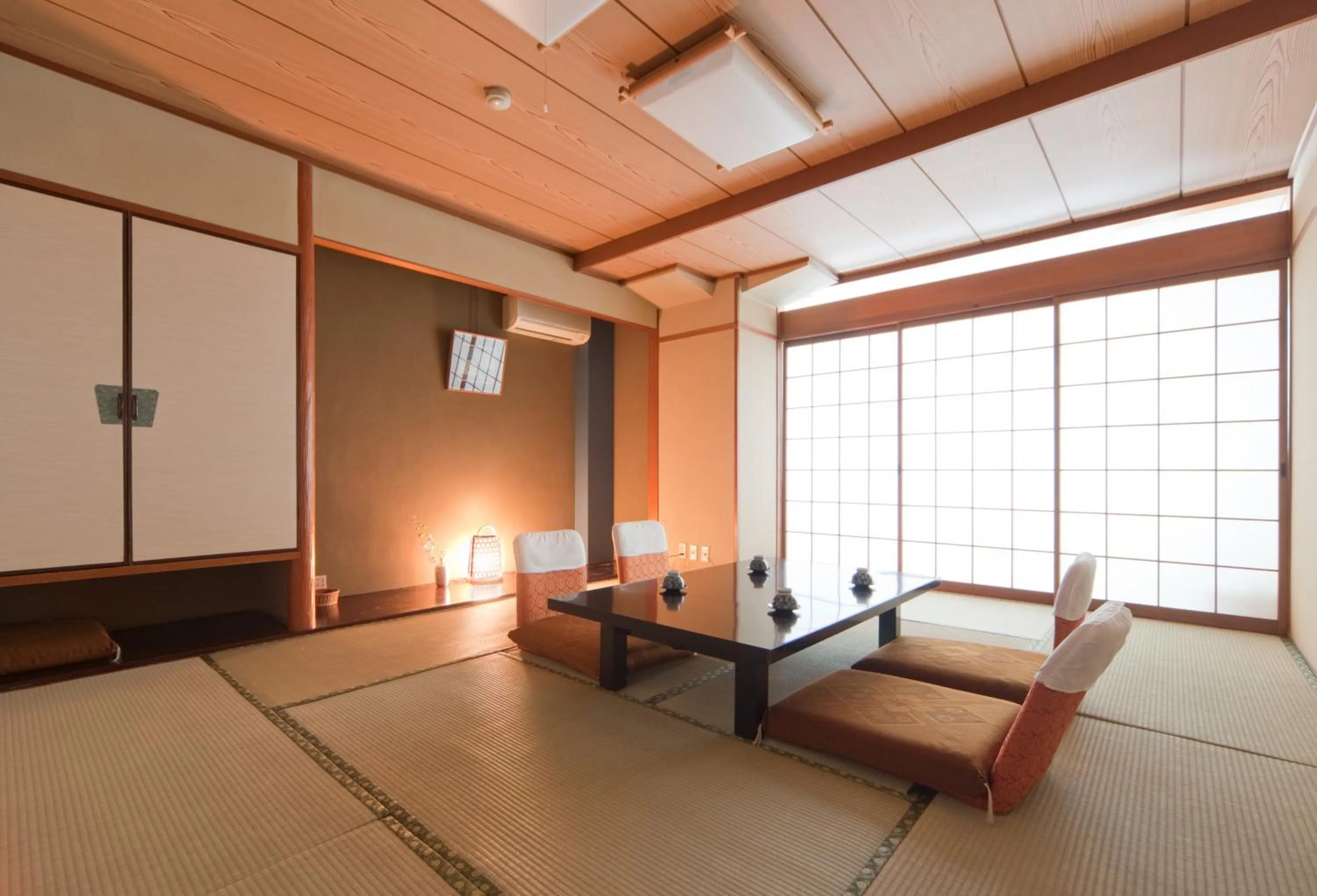 Japanese-Style Quadruple Room in Subaruyado Yoshino