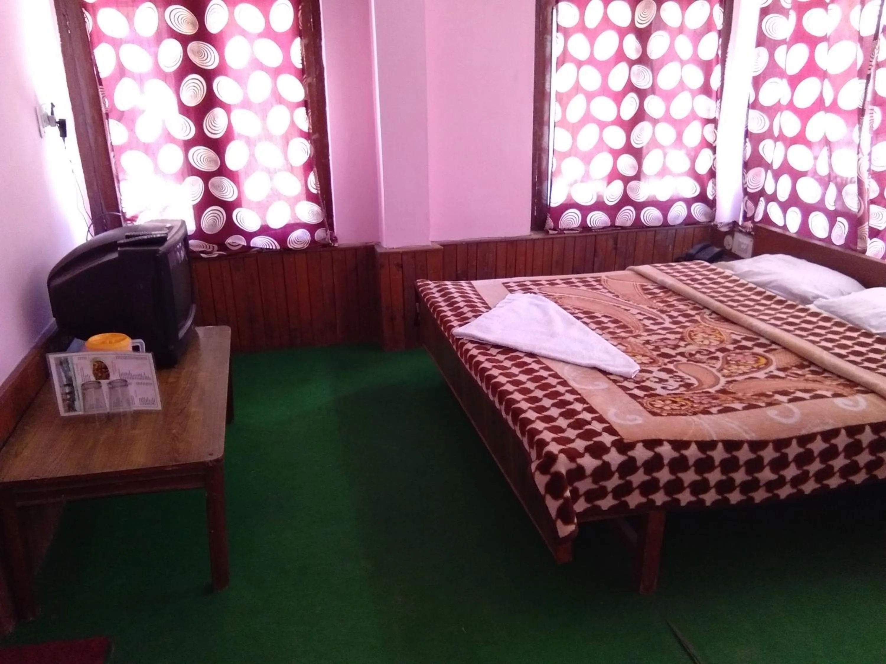 Bed in Hotel Hema Holiday Home