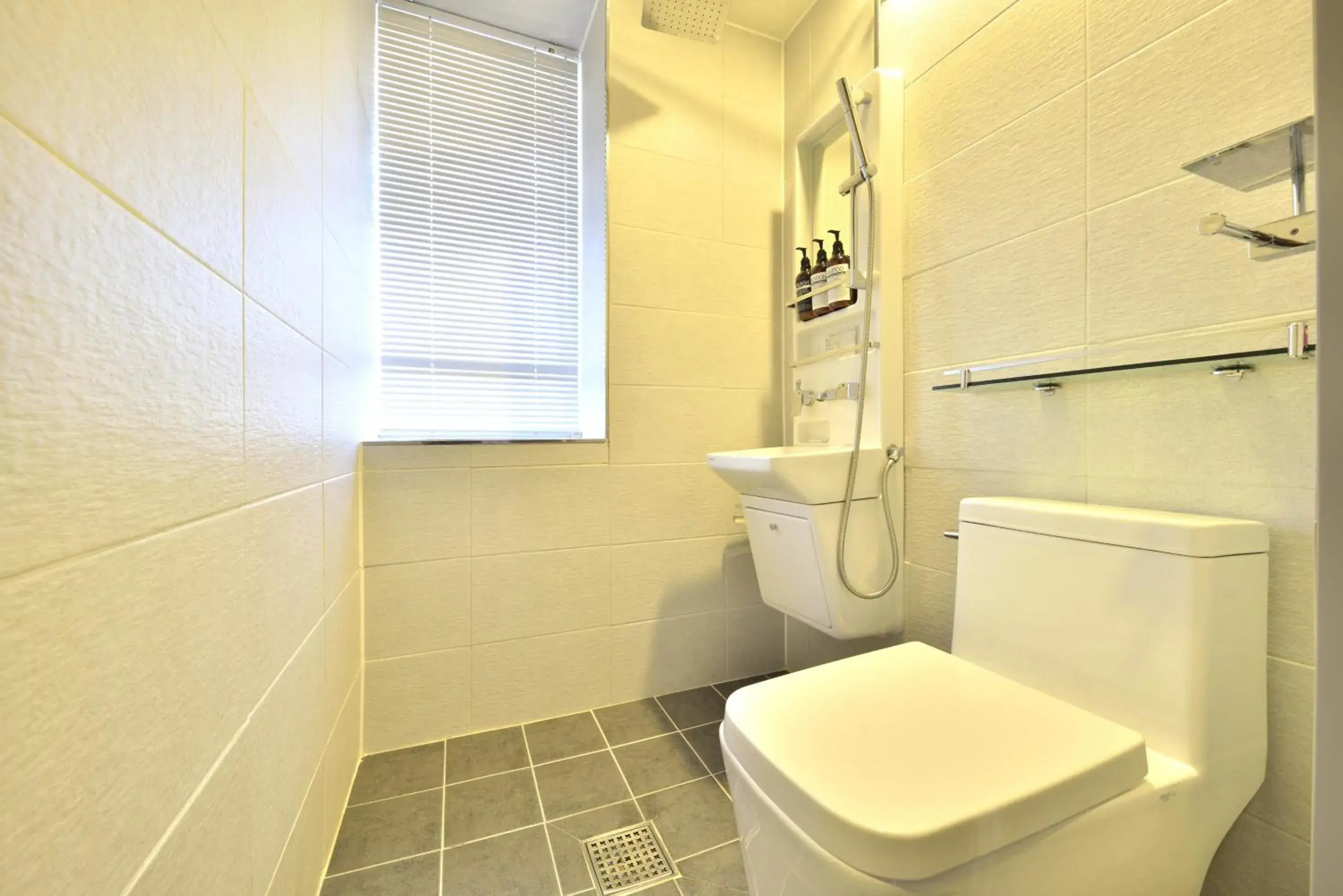 Bathroom in With U Hotel & Guesthouse Bathroom in With U Hotel & Guesthouse