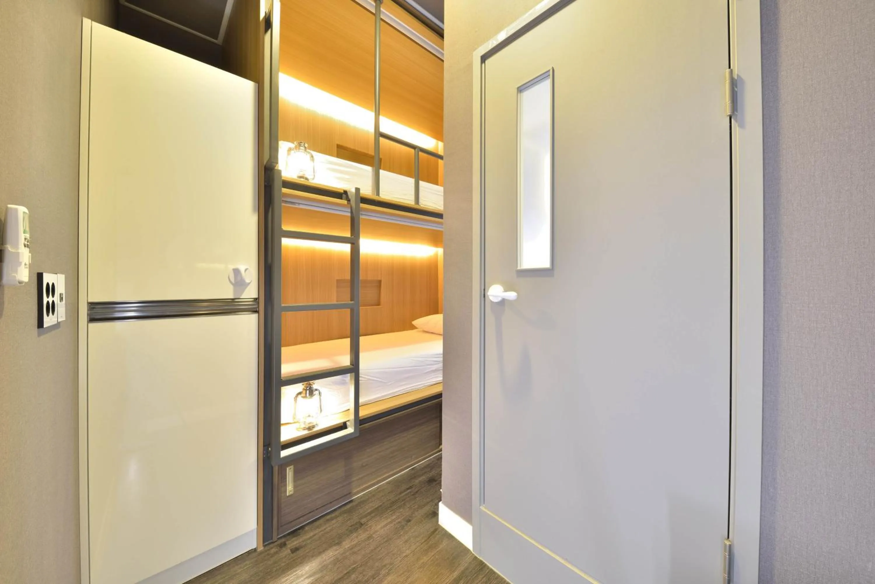 bunk bed, Bed in With U Hotel & Guesthouse