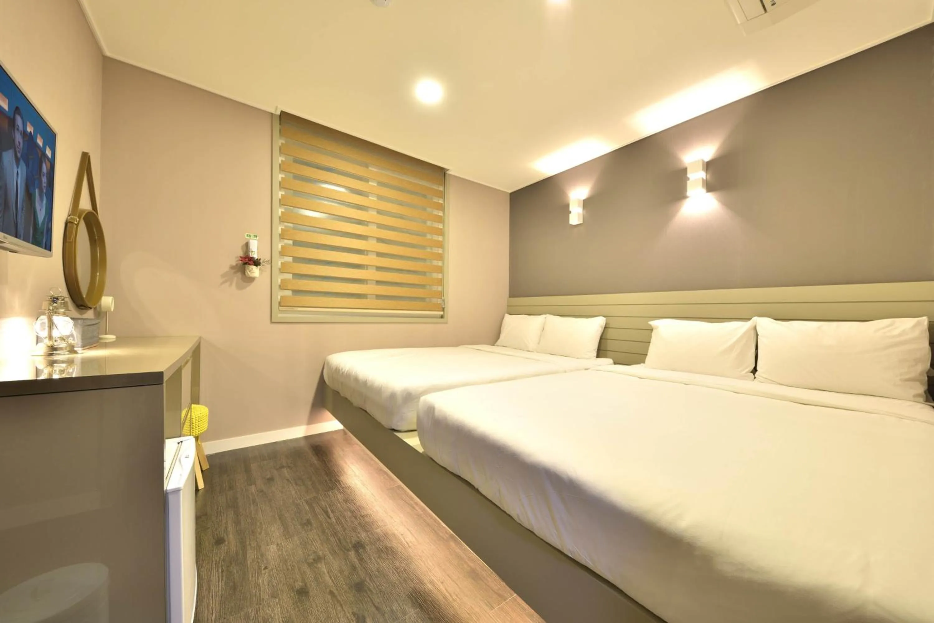 Bedroom, Bed in With U Hotel & Guesthouse