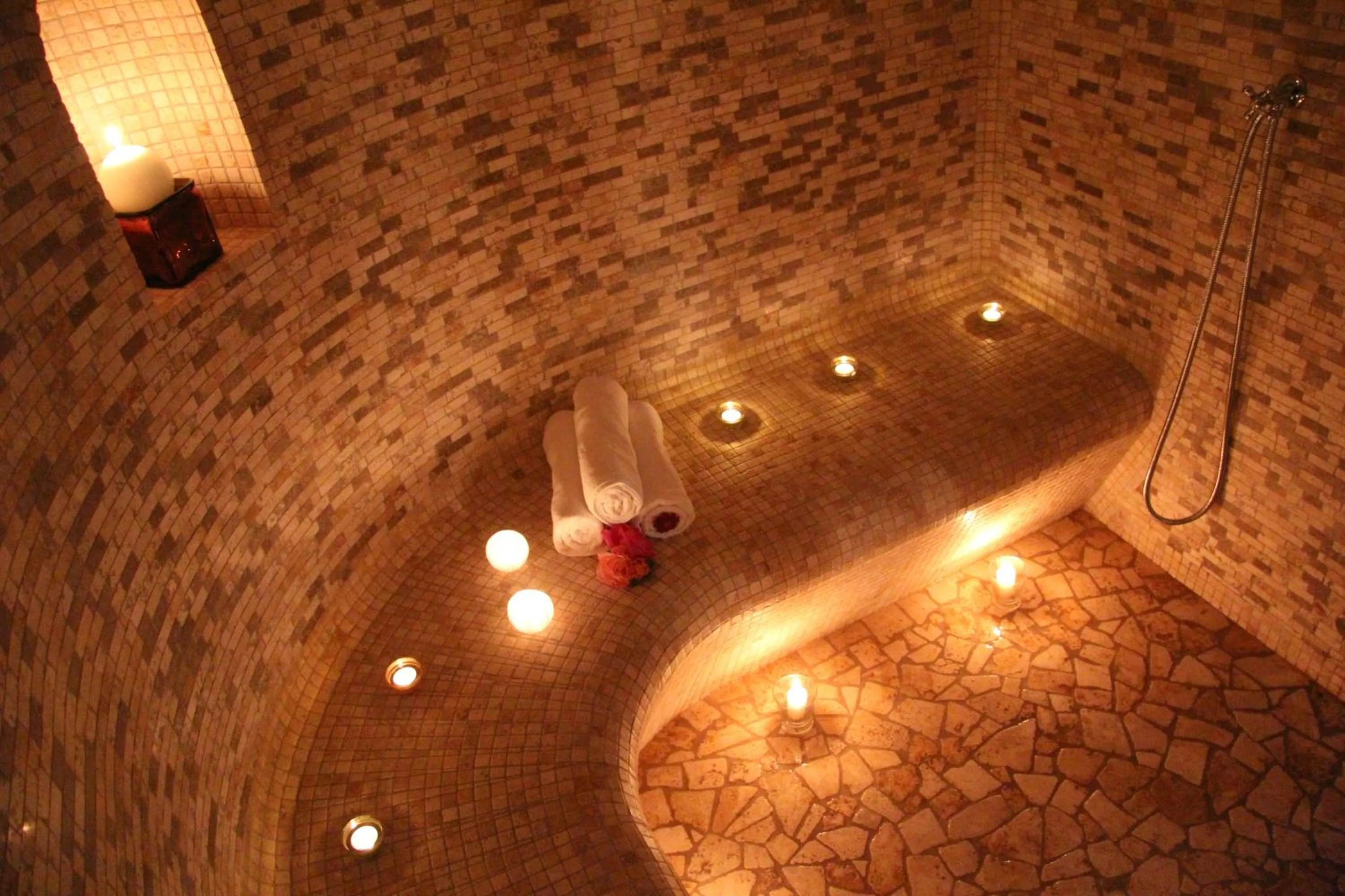 Steam room in Hotel Lory