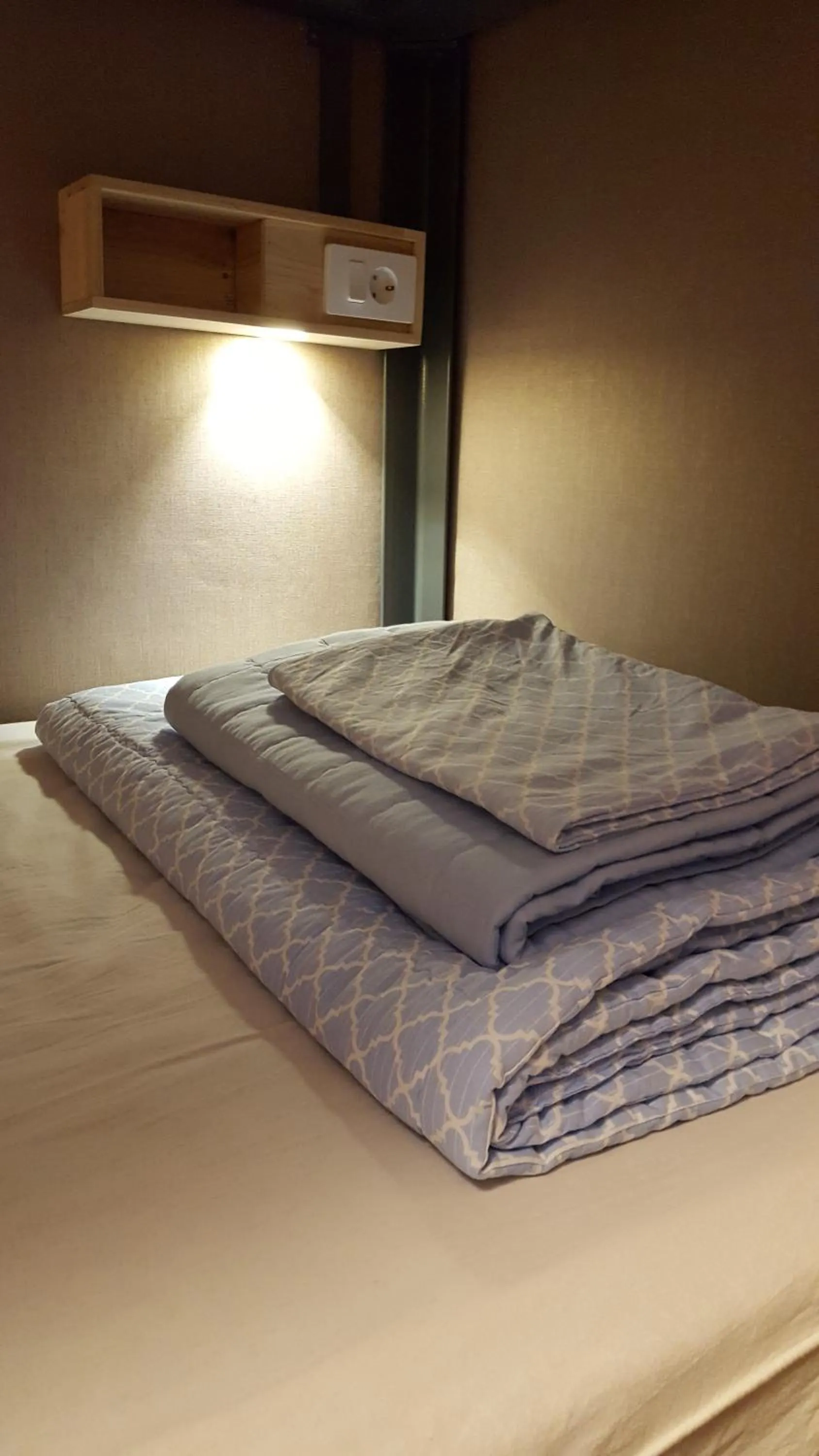 bunk bed, Bed in Seri Inn Guesthouse