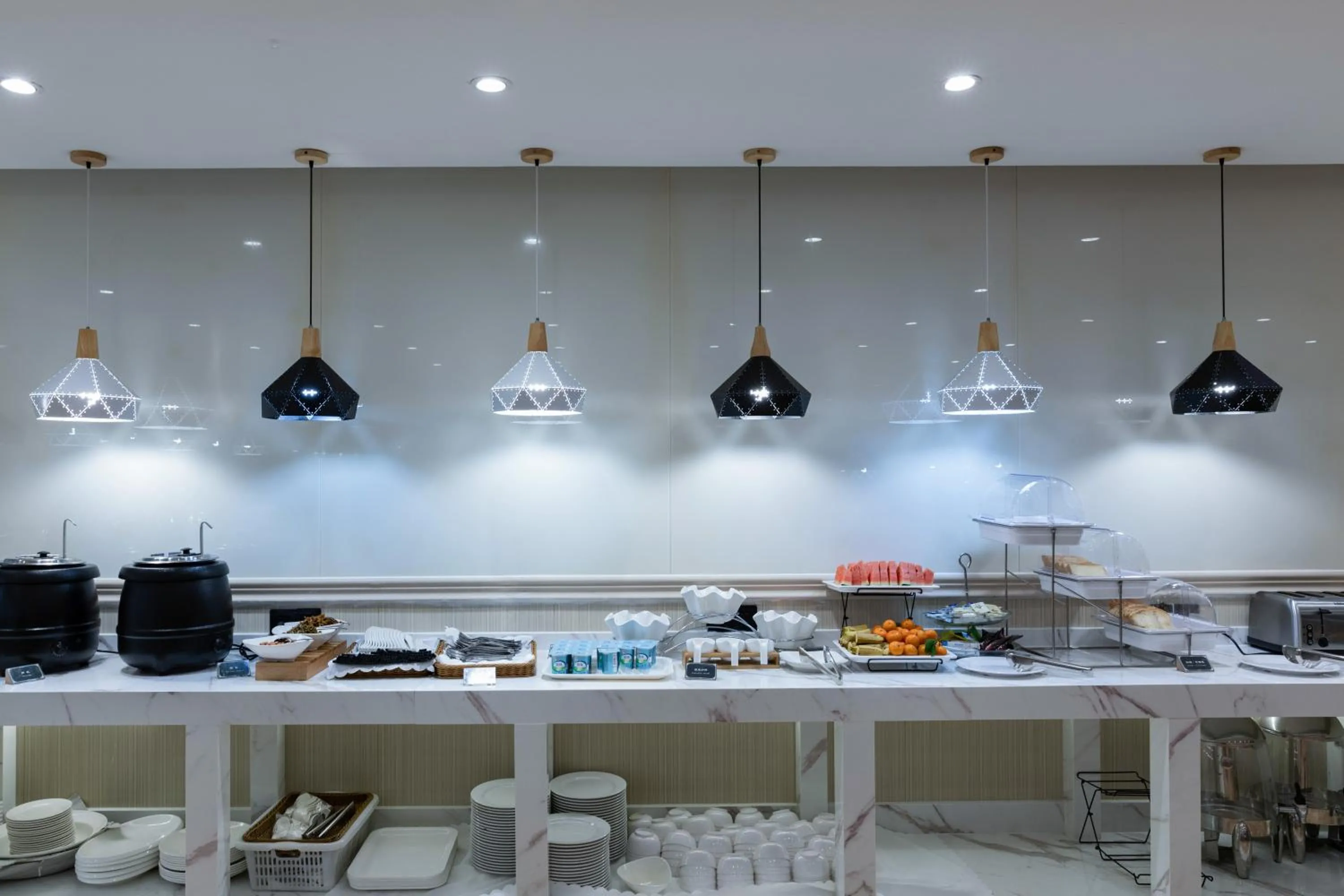 Breakfast in Yimi MIX International Apartment