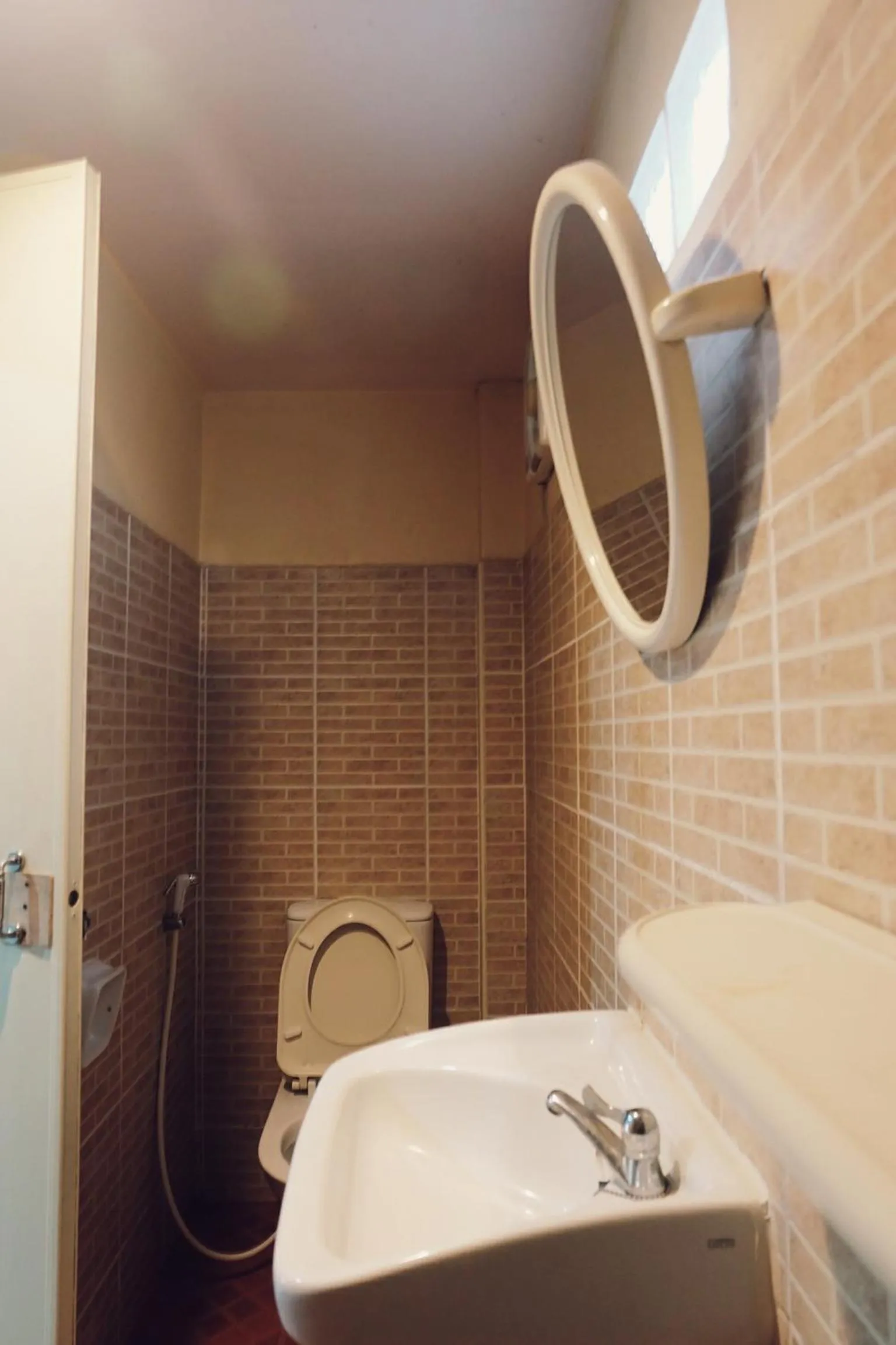 Shower in Orchid House