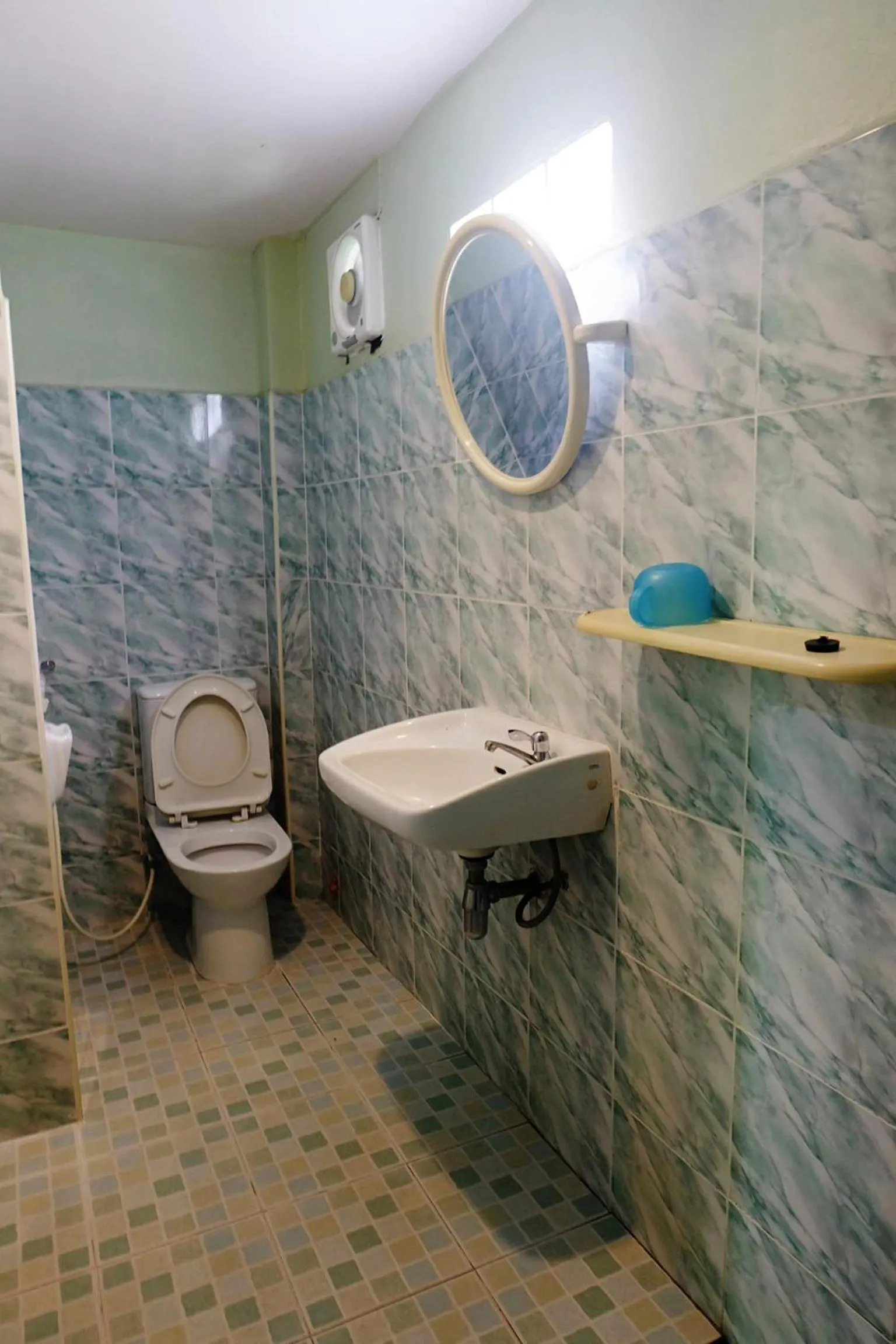 Shower in Orchid House