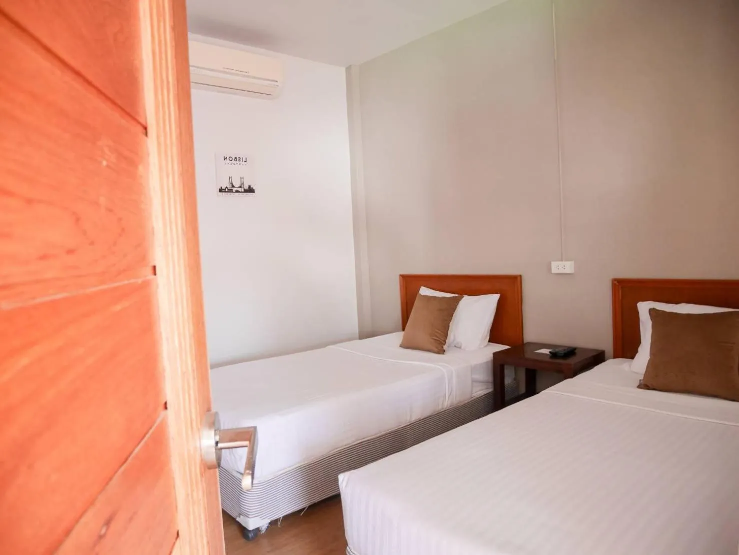 Bedroom in Orchid House