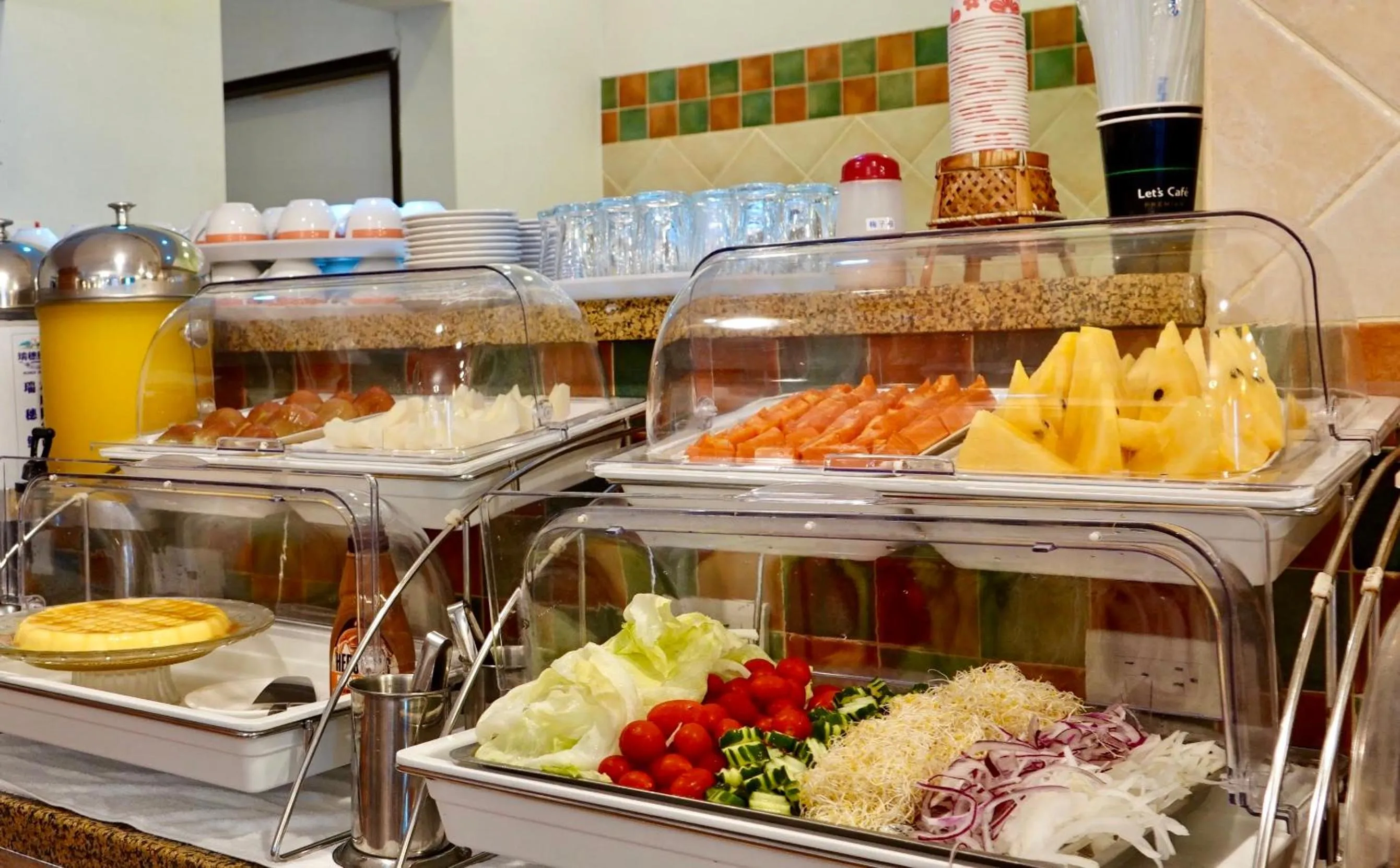 Breakfast in Hotel Bayview