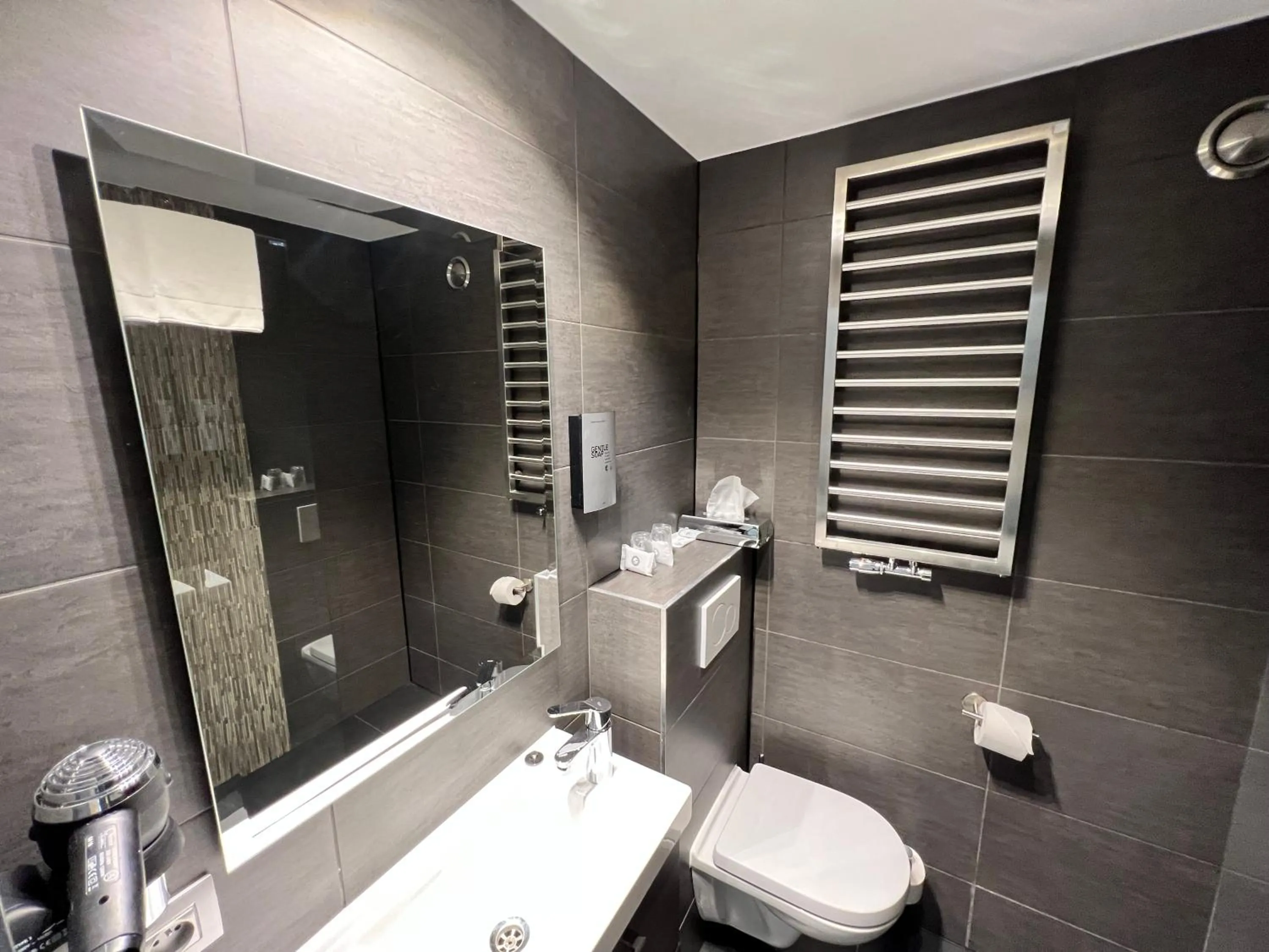 Bathroom in Best Western Hotel Royal Centre