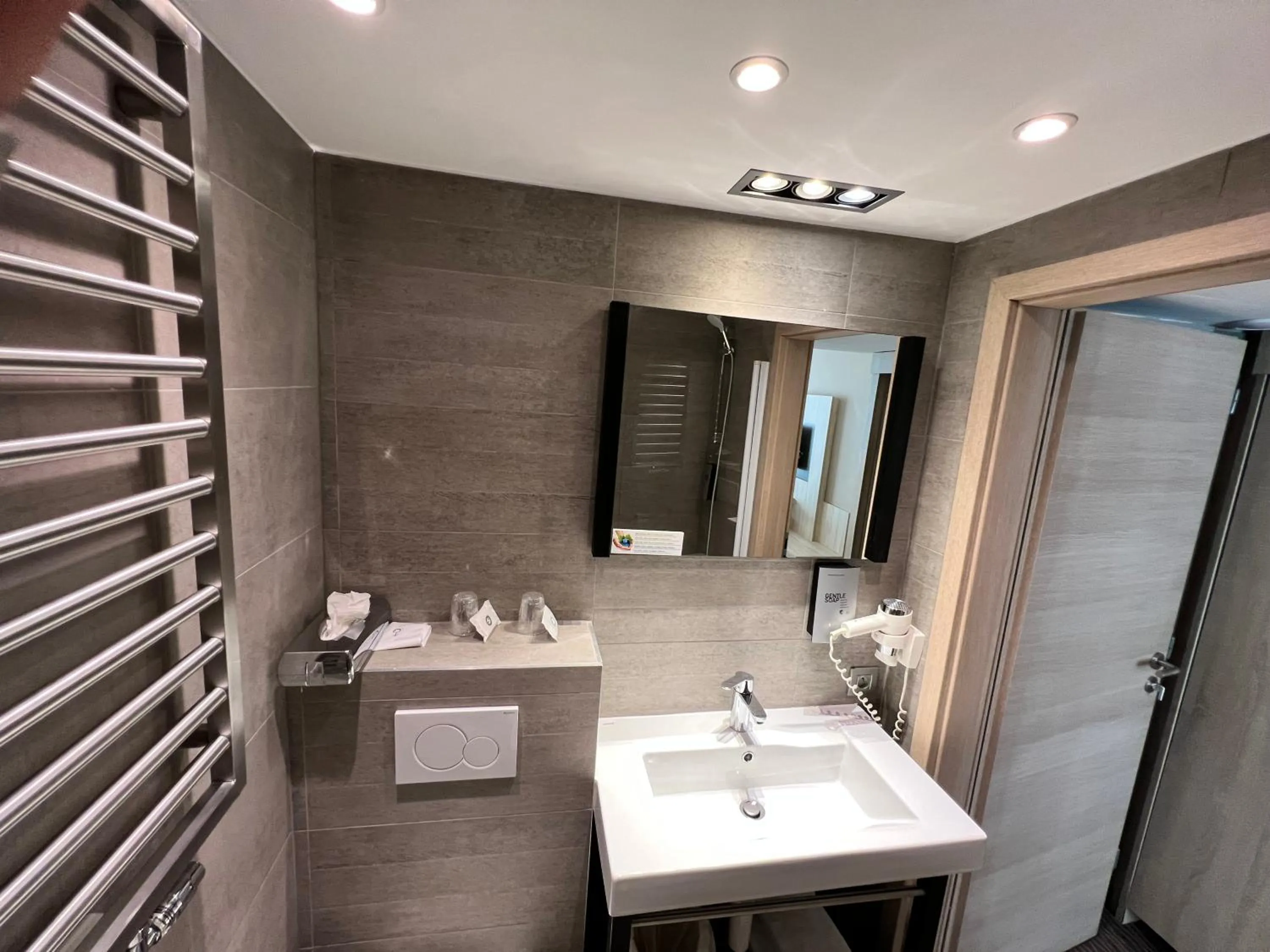 Bathroom in Best Western Hotel Royal Centre