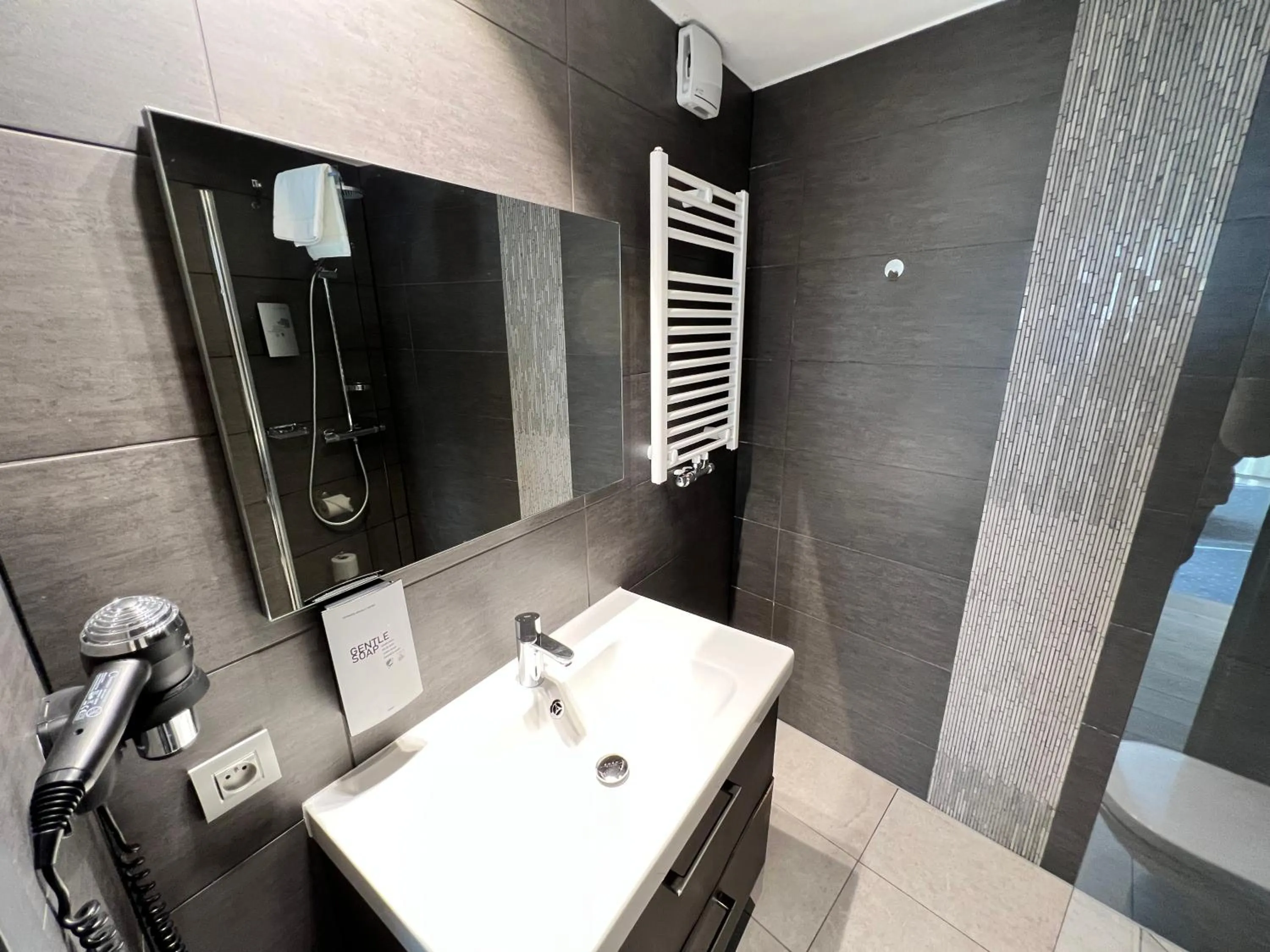 Bathroom in Best Western Hotel Royal Centre