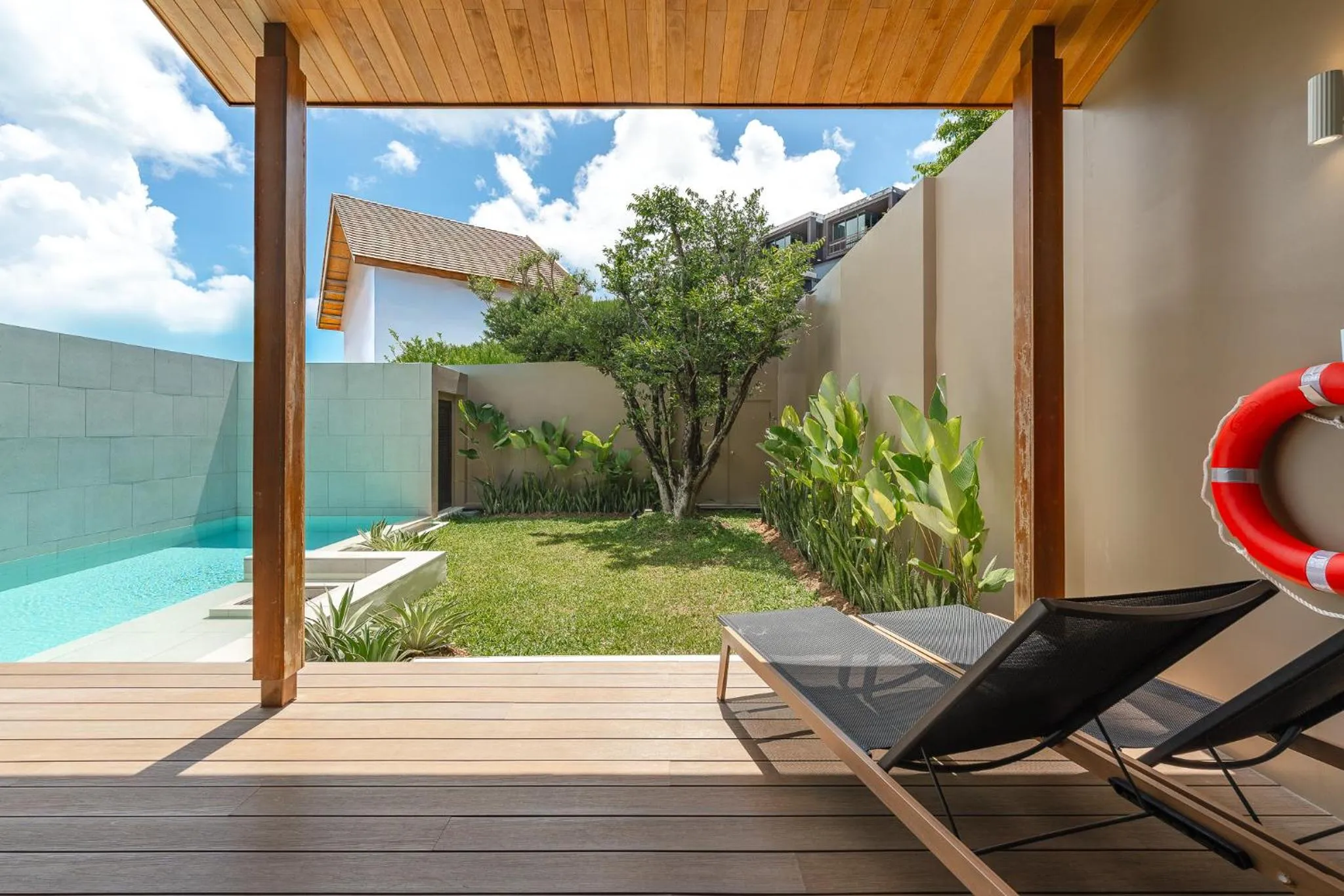 Garden in Saturdays Residence by Brown Starling