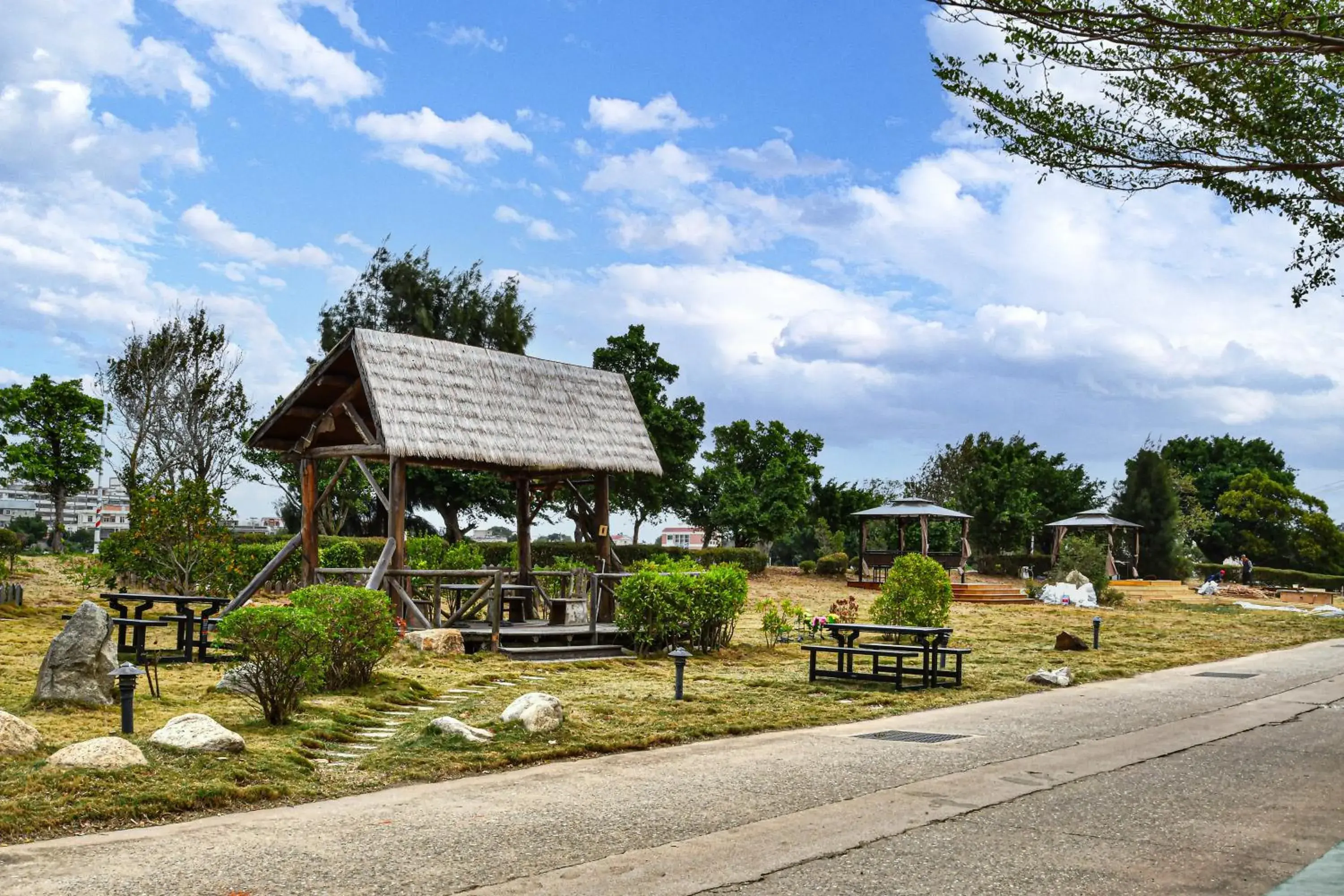 Day in Jinsa Lakeside View Resort Day in Jinsa Lakeside View Resort