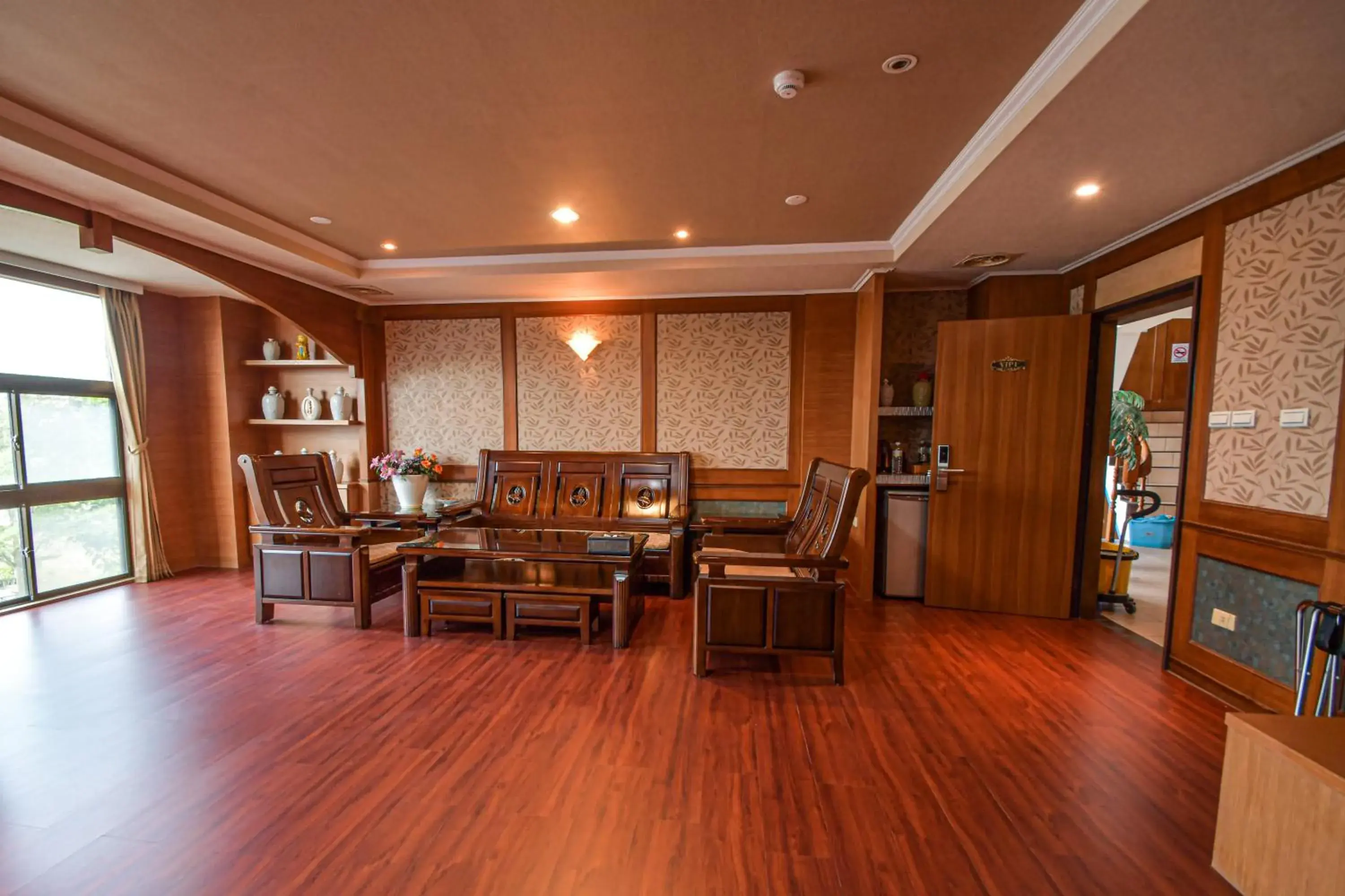 Living room in Jinsa Lakeside View Resort Living room in Jinsa Lakeside View Resort