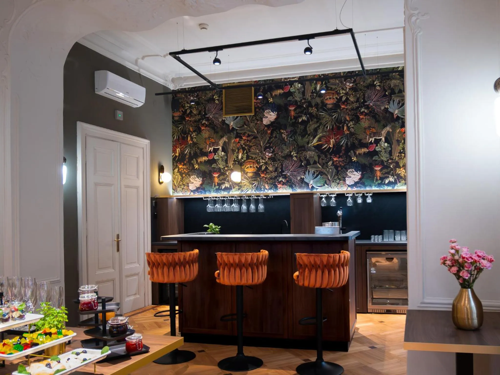 Lounge or bar in Hotel Palladian