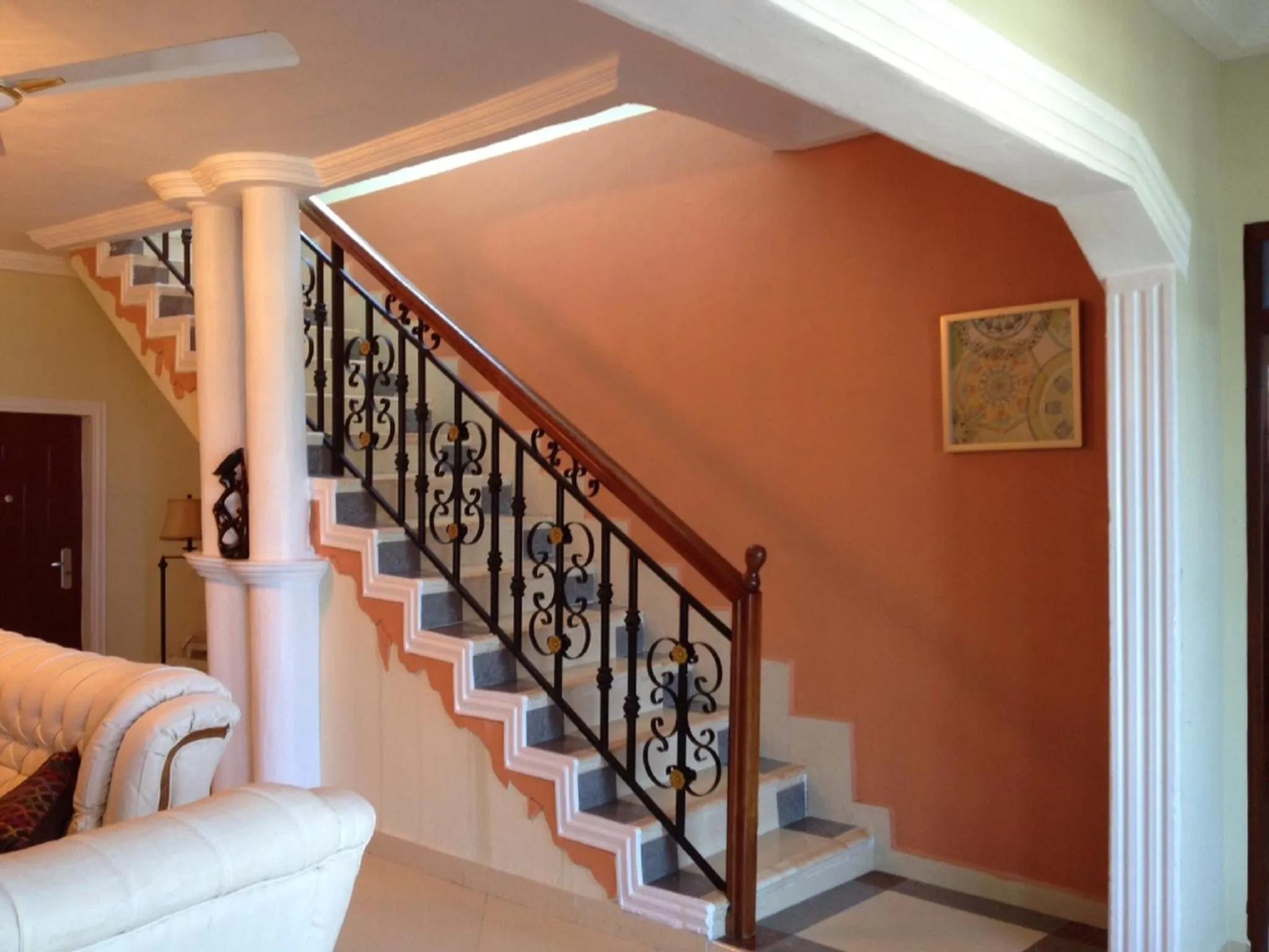 Coconut Pointe Villa & Beach Resort