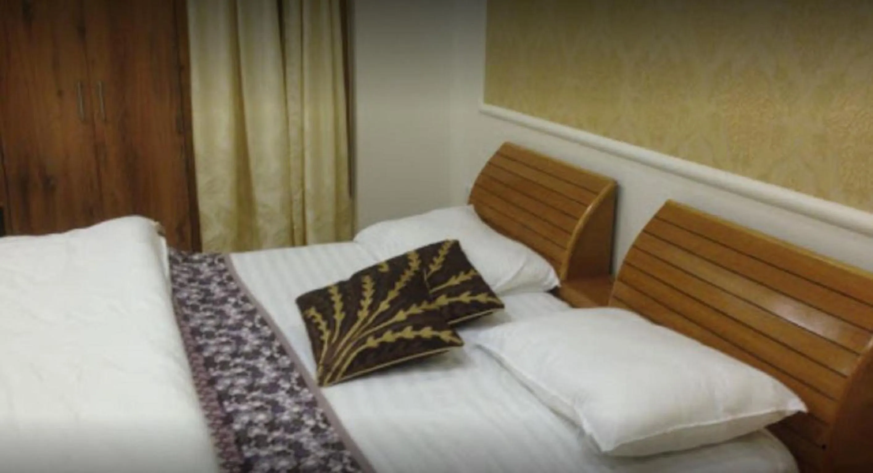 Bedroom, Bed in The Golden Peak, Hotel