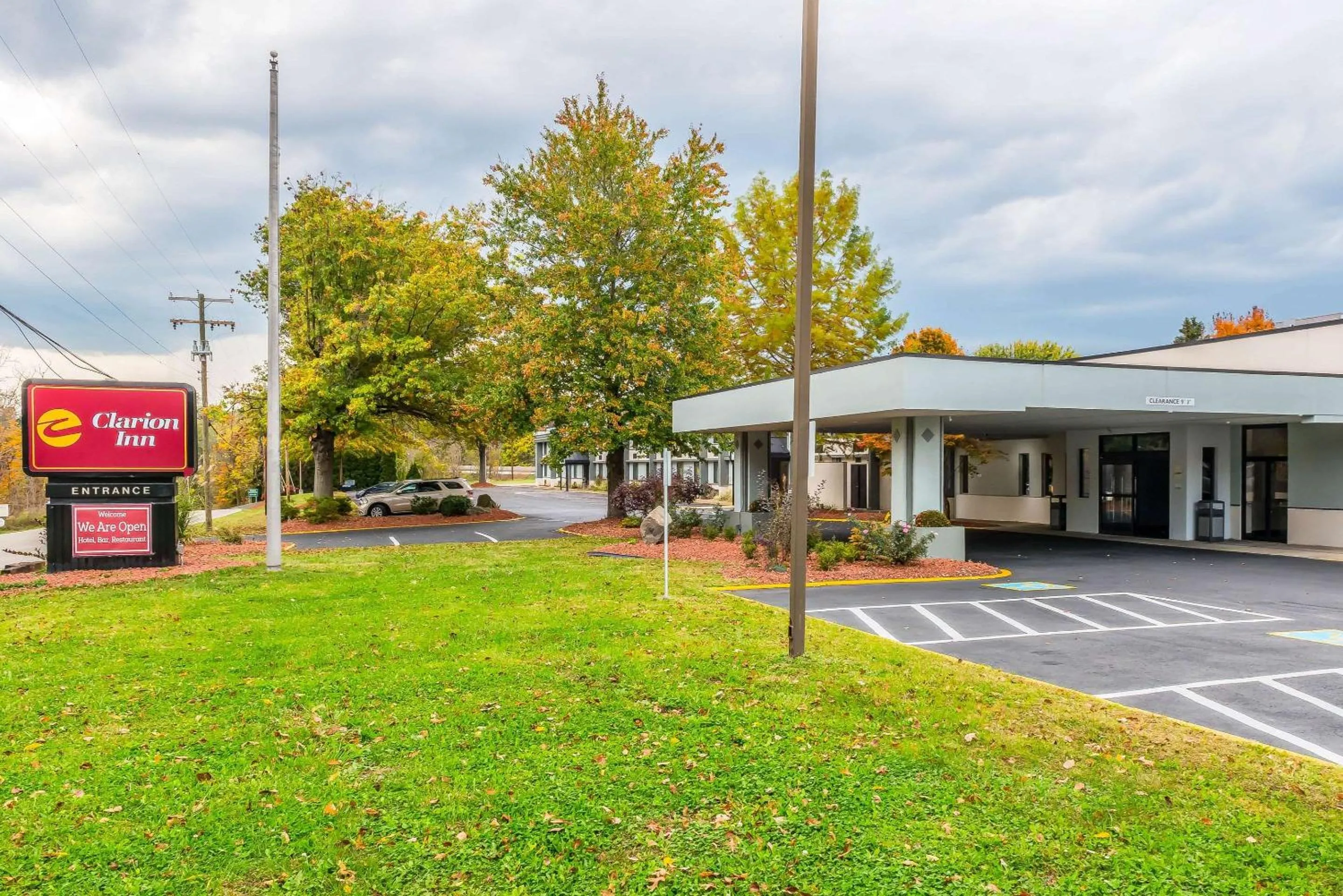 Property building in Clarion Inn Belle Vernon