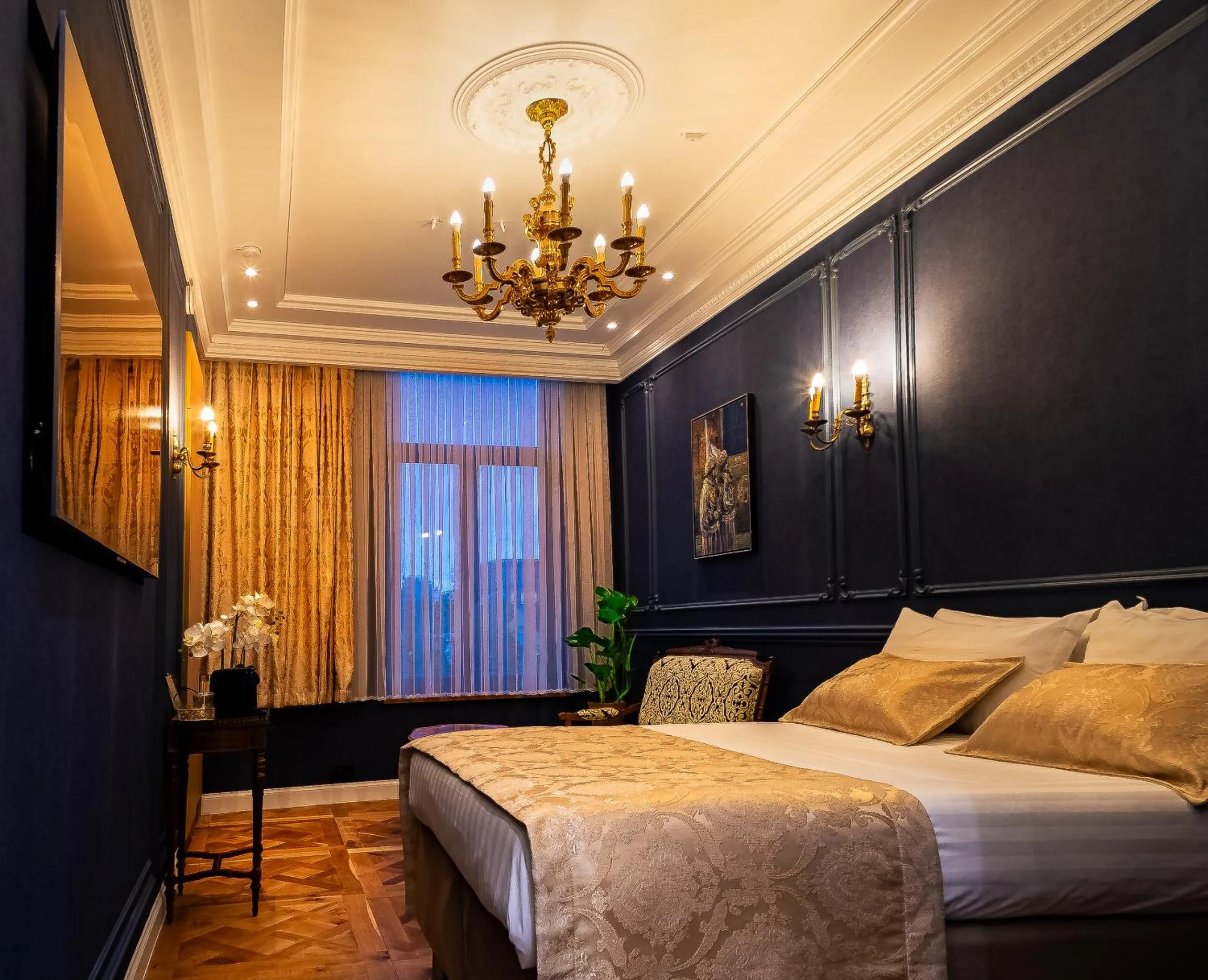 Bed in Hotel Leopold