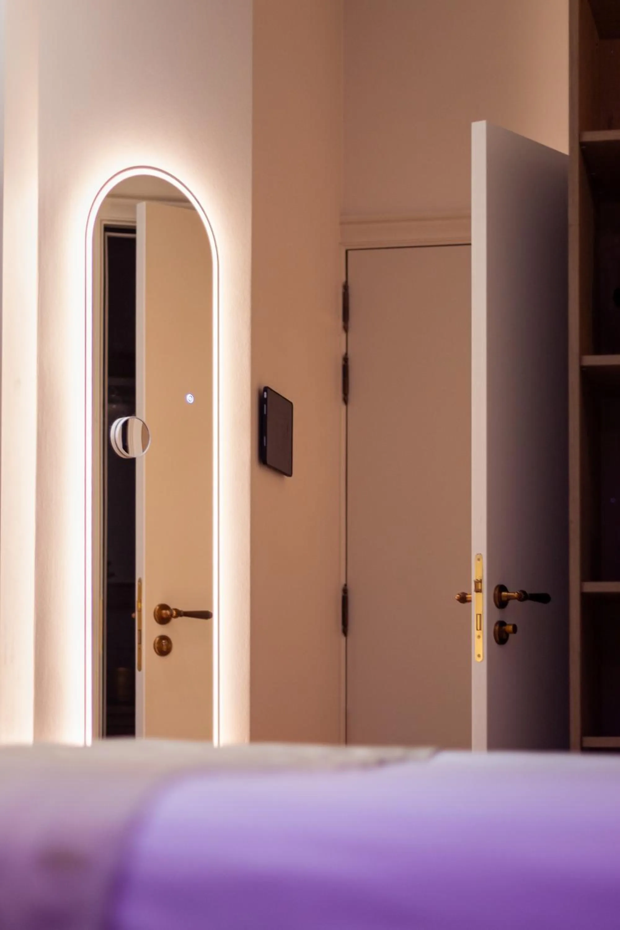 Bedroom, Bed in Hotel Leopold