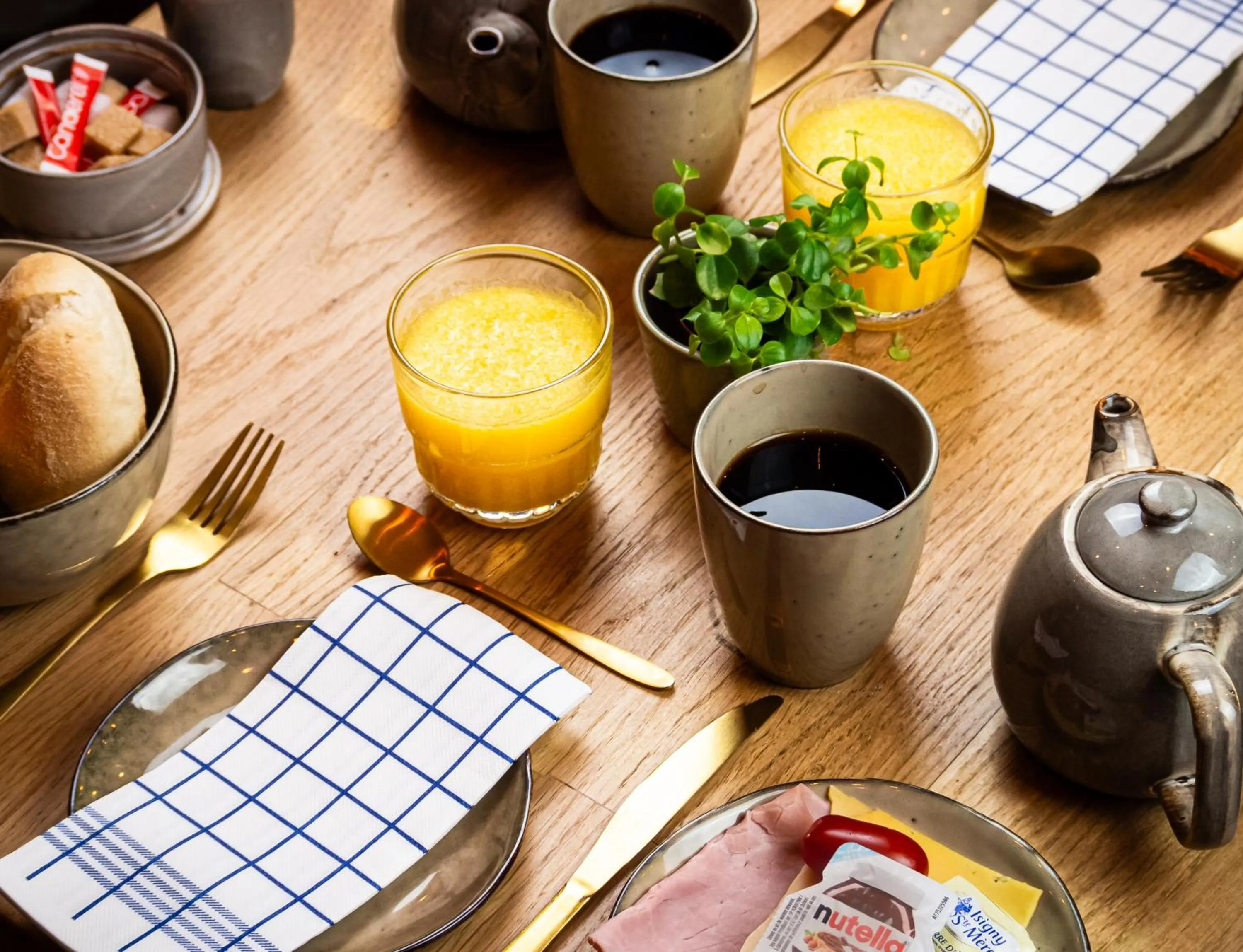 Breakfast in Hotel Leopold