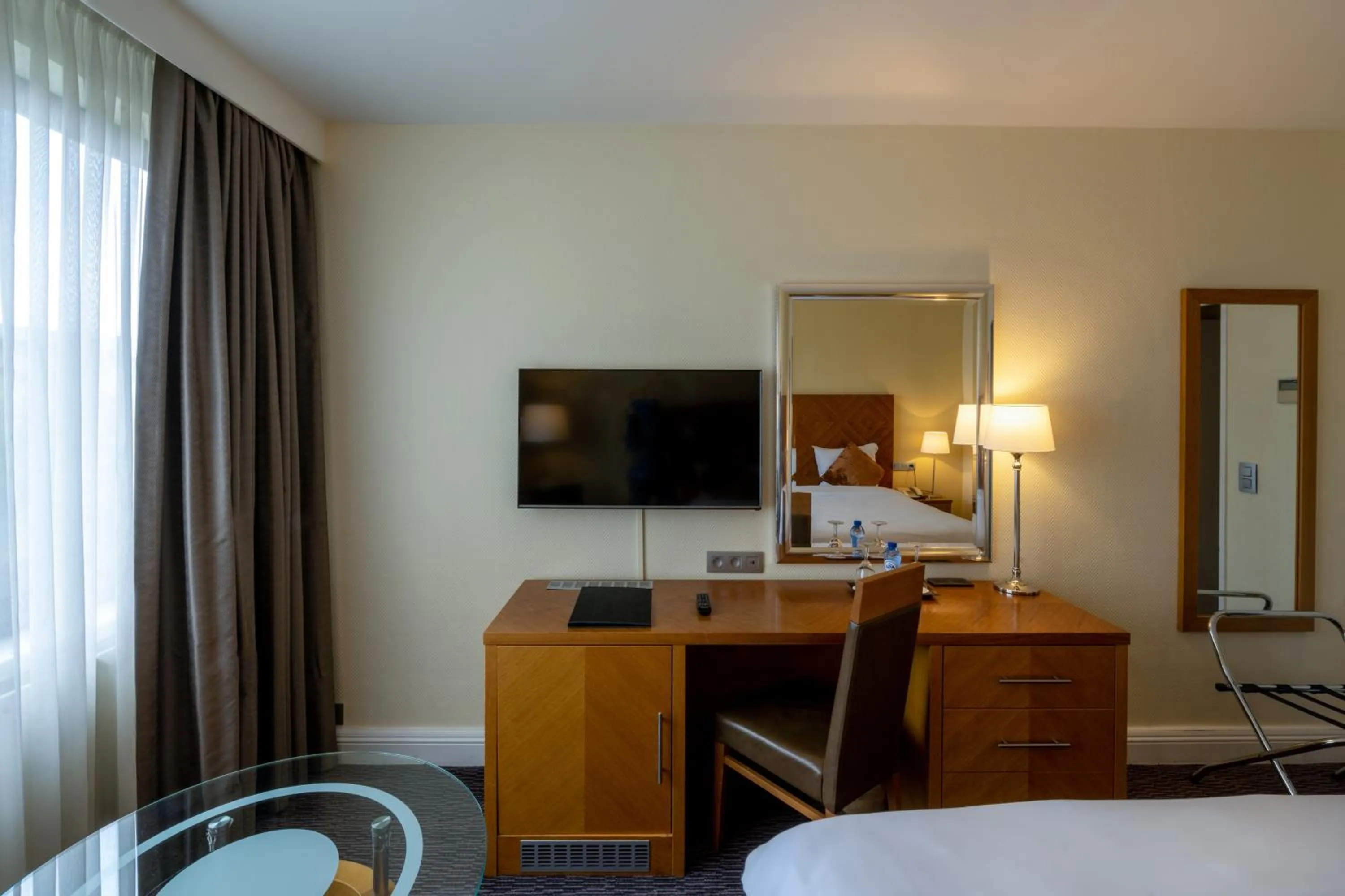 Bedroom, Bed in Gresham Belson Hotel Brussels