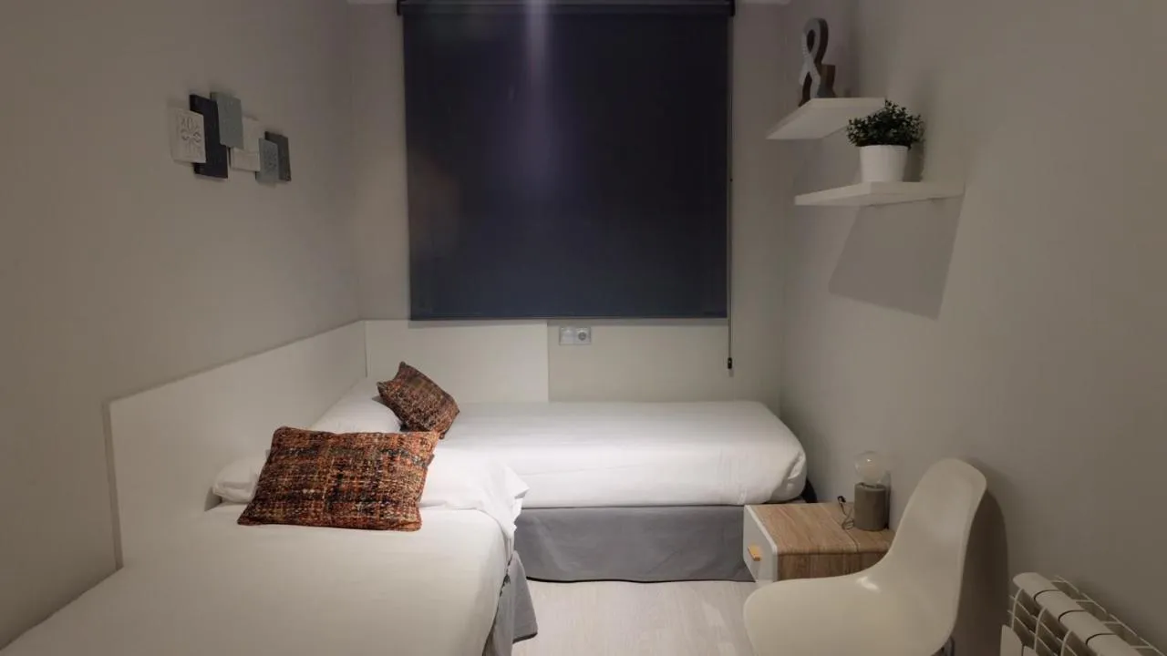 Photo of the whole room, Bed in Apartamentos Real Lleida