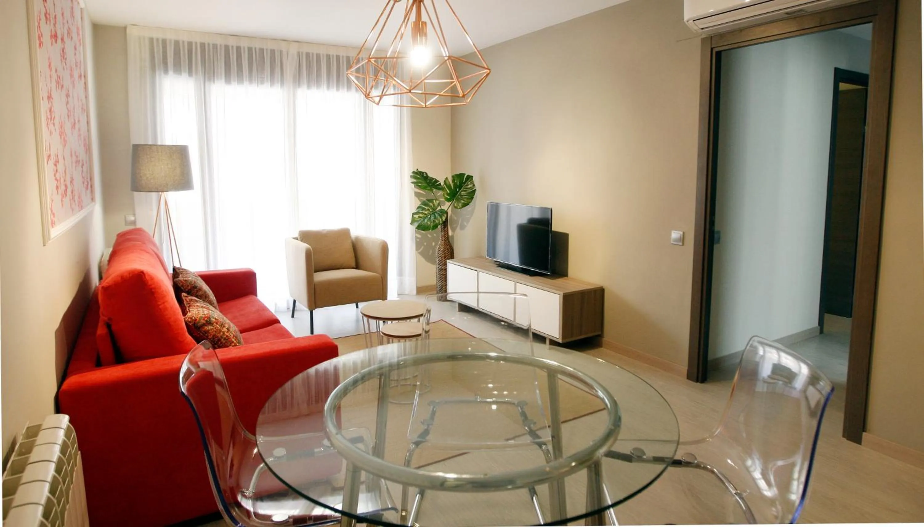 TV and multimedia in Apartamentos Real Lleida