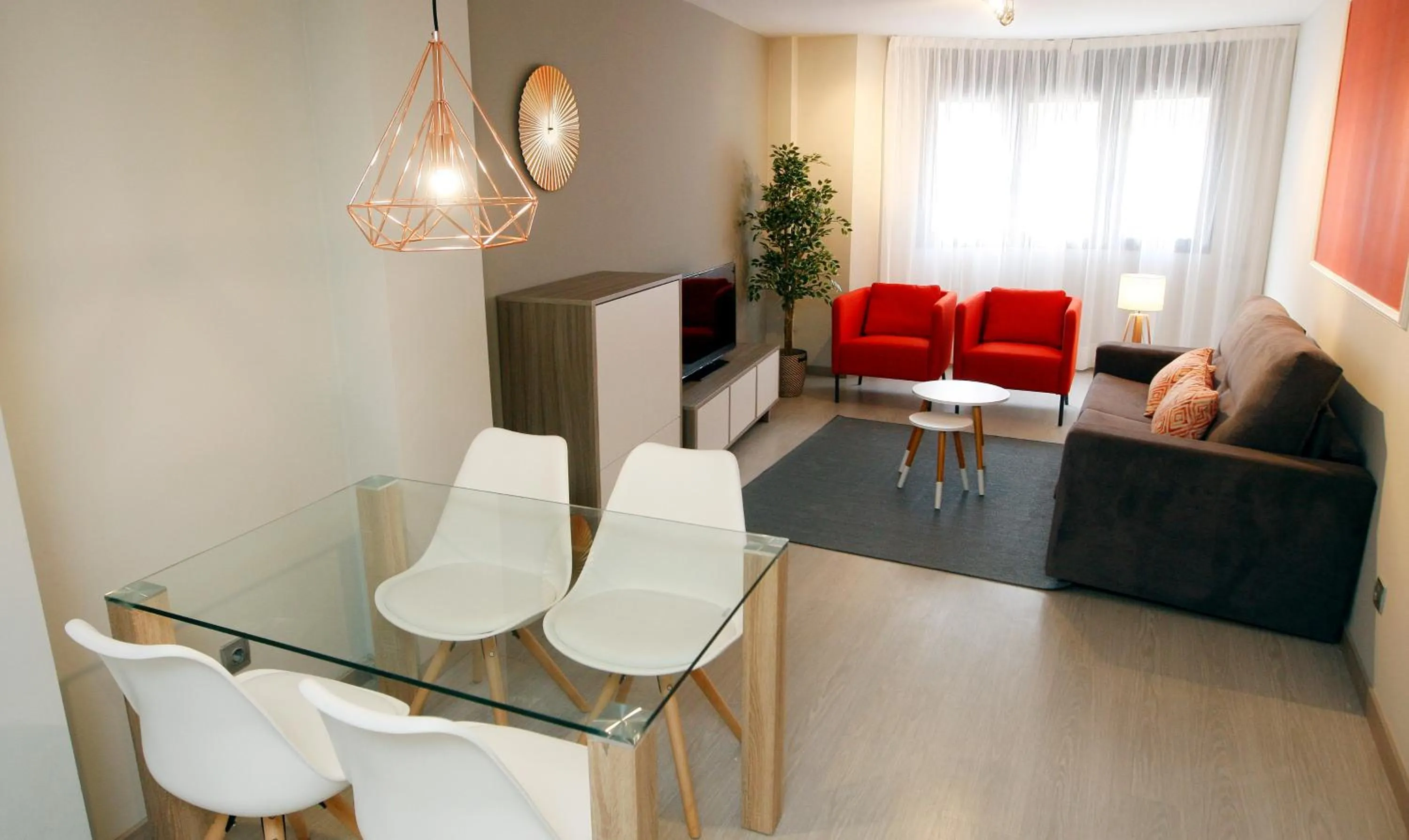 Kitchen or kitchenette in Apartamentos Real Lleida